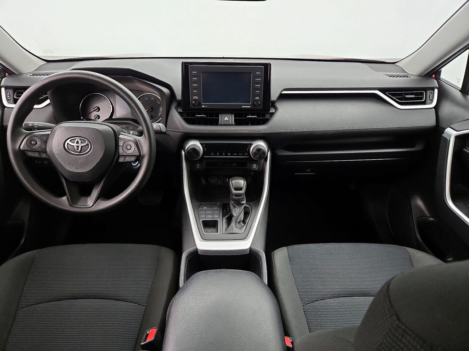 Thumbnail: 2022 Toyota RAV4 - 9