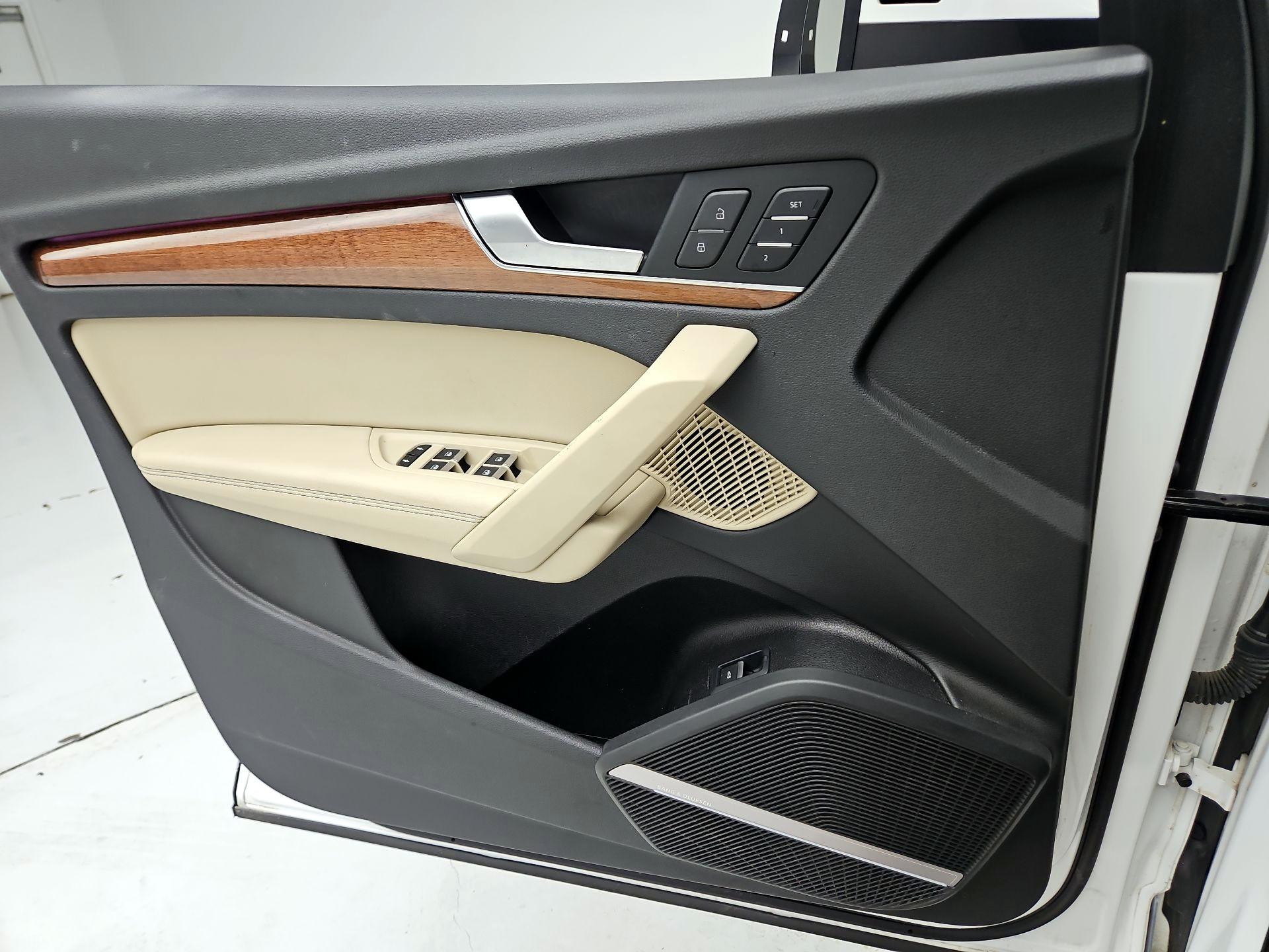 Thumbnail: 2021 Audi Q5 - 12