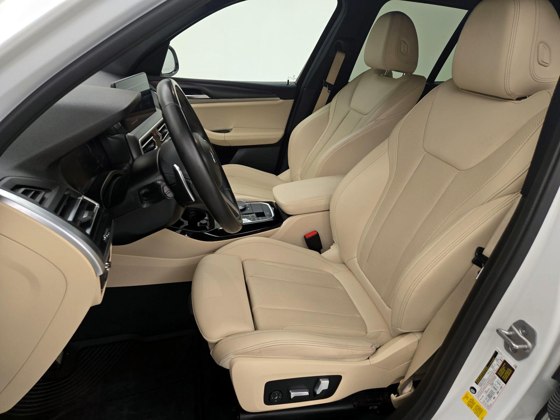 Thumbnail: 2022 BMW X3 - 11