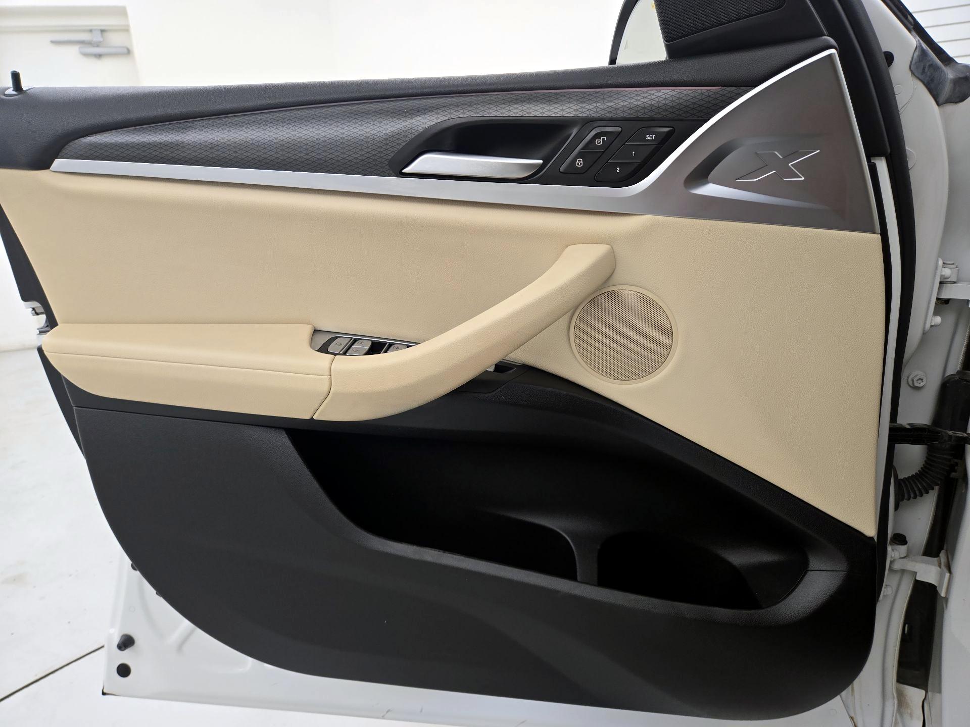 Thumbnail: 2022 BMW X3 - 12