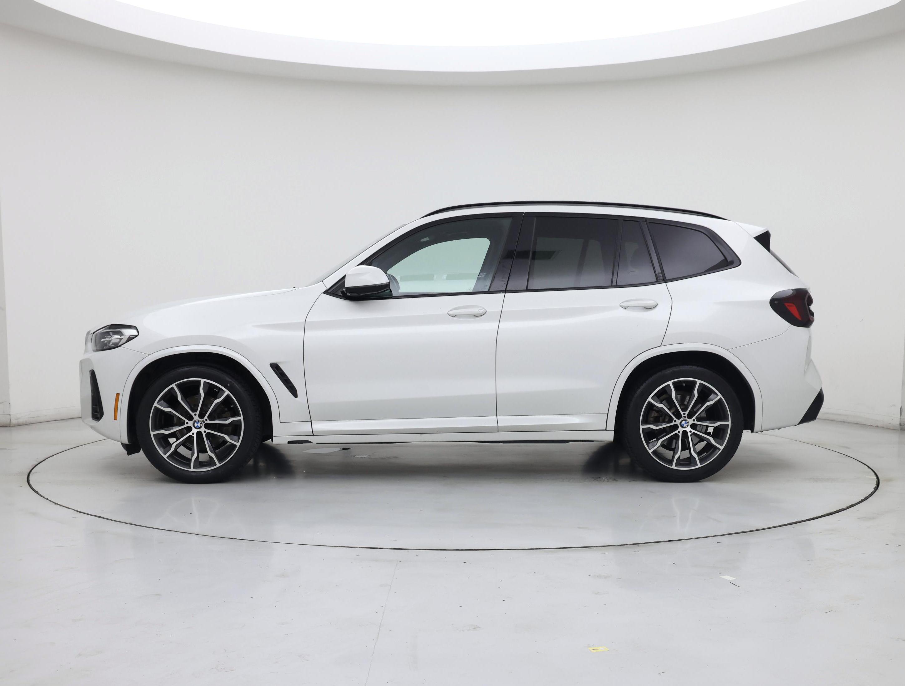 Thumbnail: 2022 BMW X3 - 3