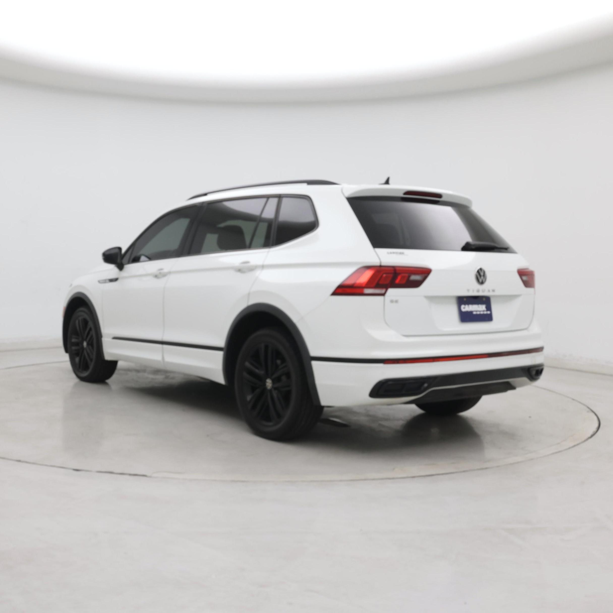 Thumbnail: 2022 Volkswagen Tiguan - 2