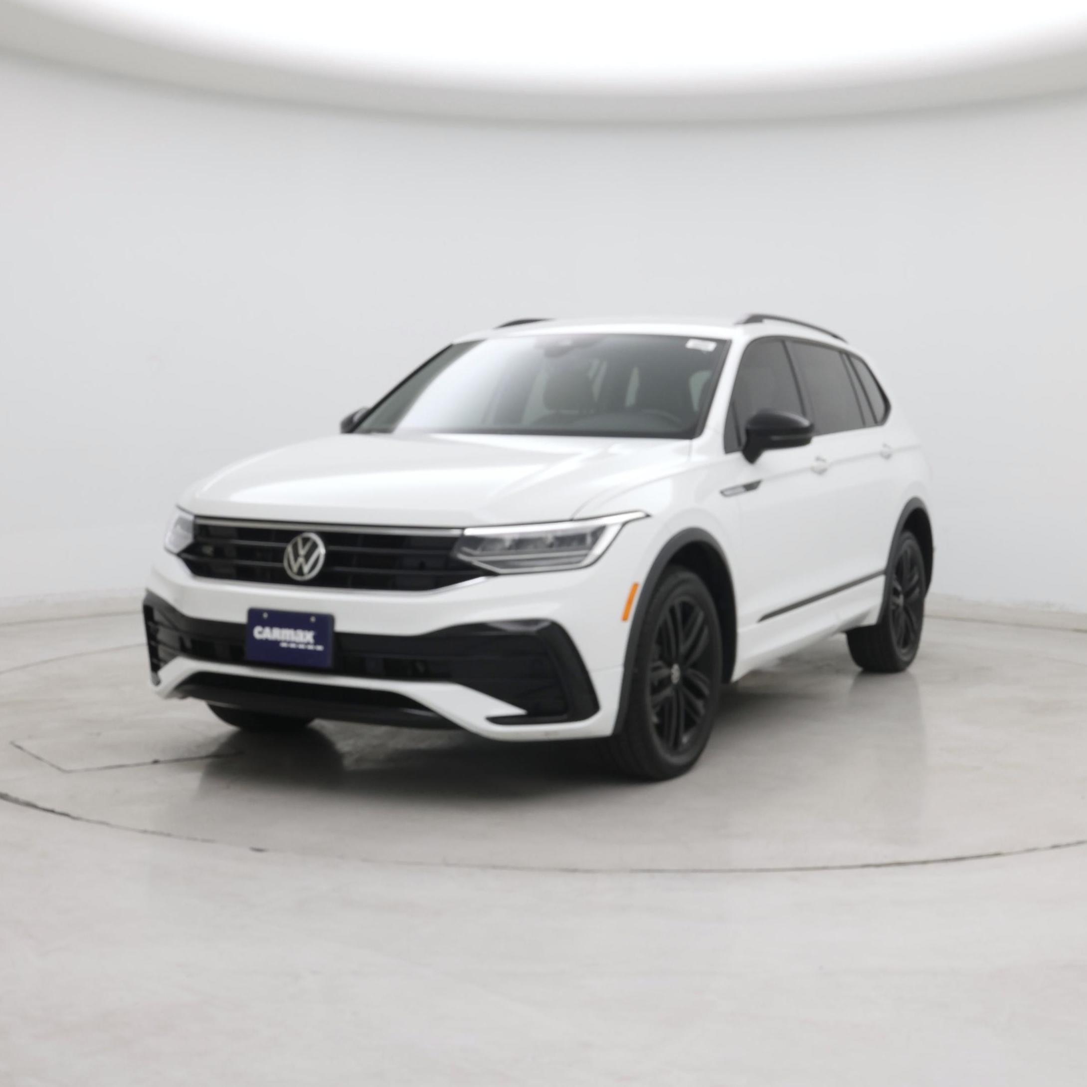 Thumbnail: 2022 Volkswagen Tiguan - 4