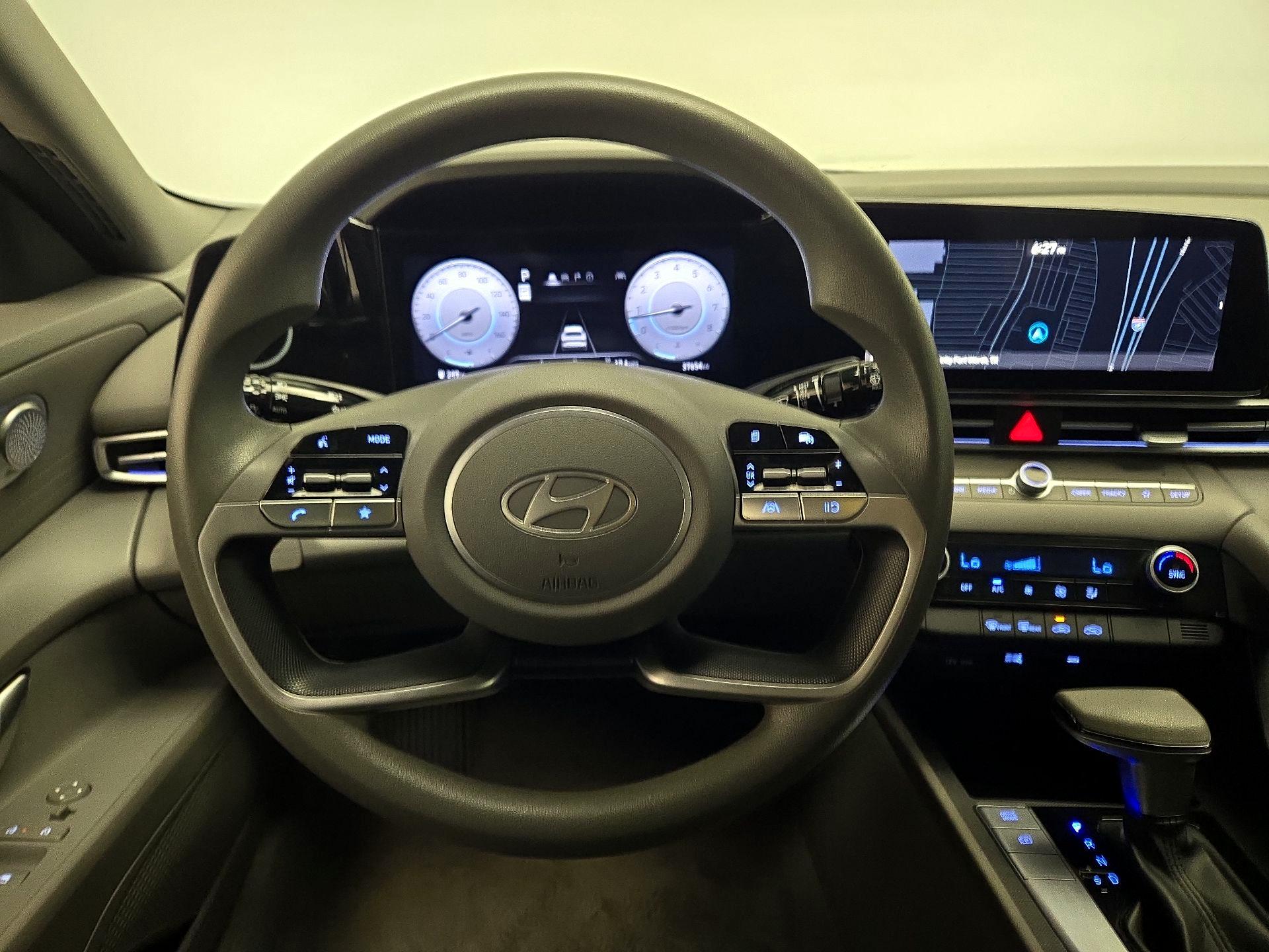 Thumbnail: 2024 Hyundai Elantra - 10