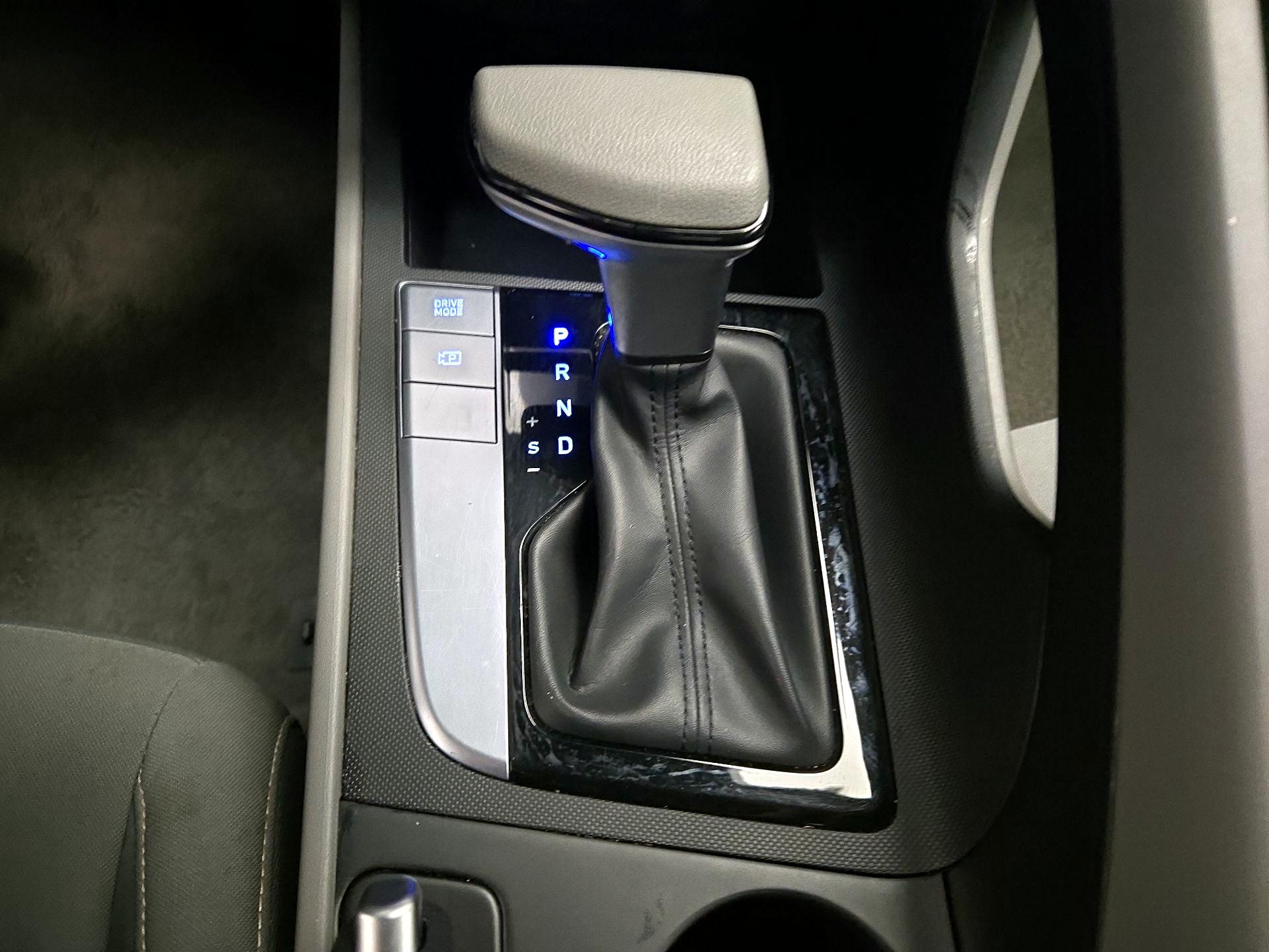 Thumbnail: 2024 Hyundai Elantra - 18