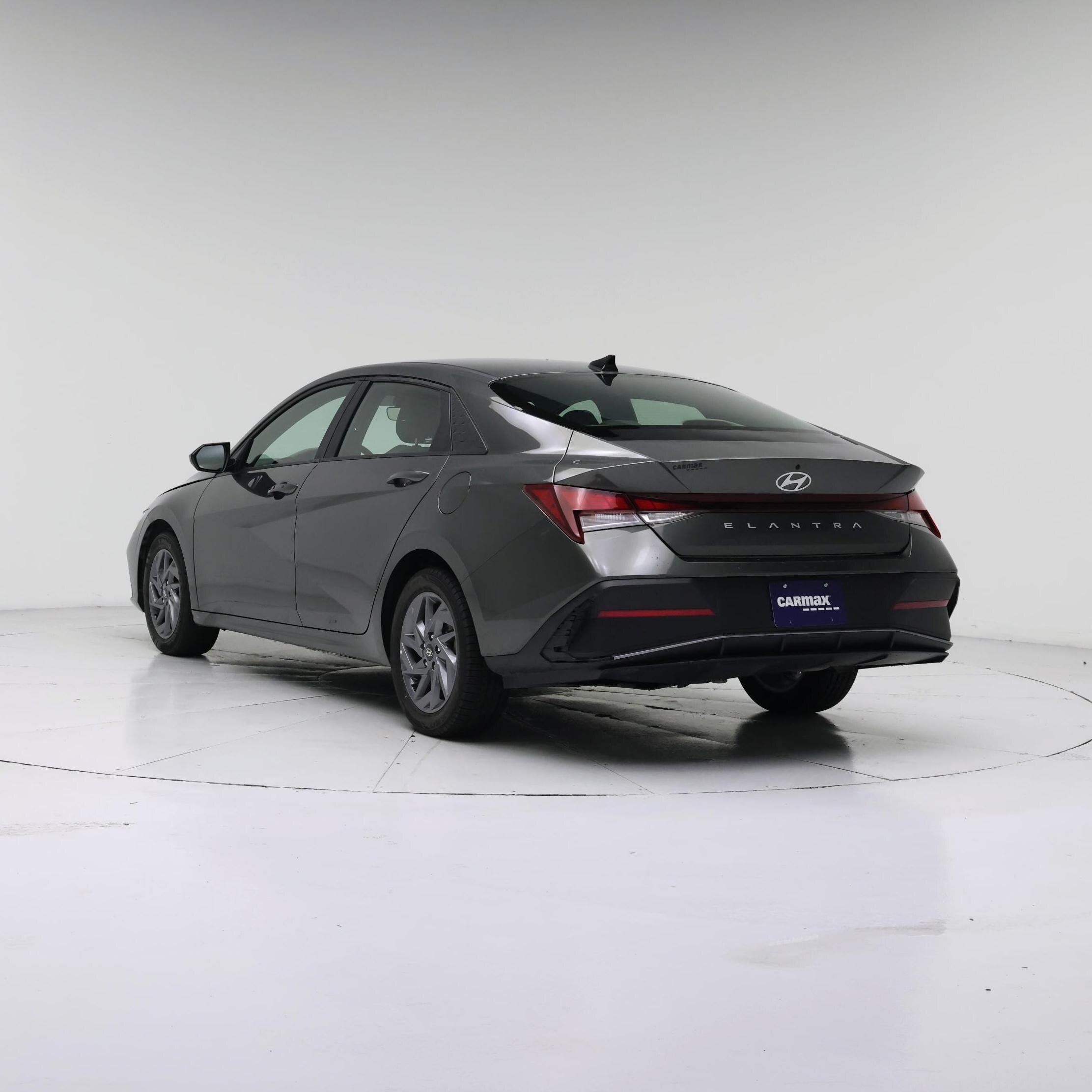 Thumbnail: 2024 Hyundai Elantra - 2
