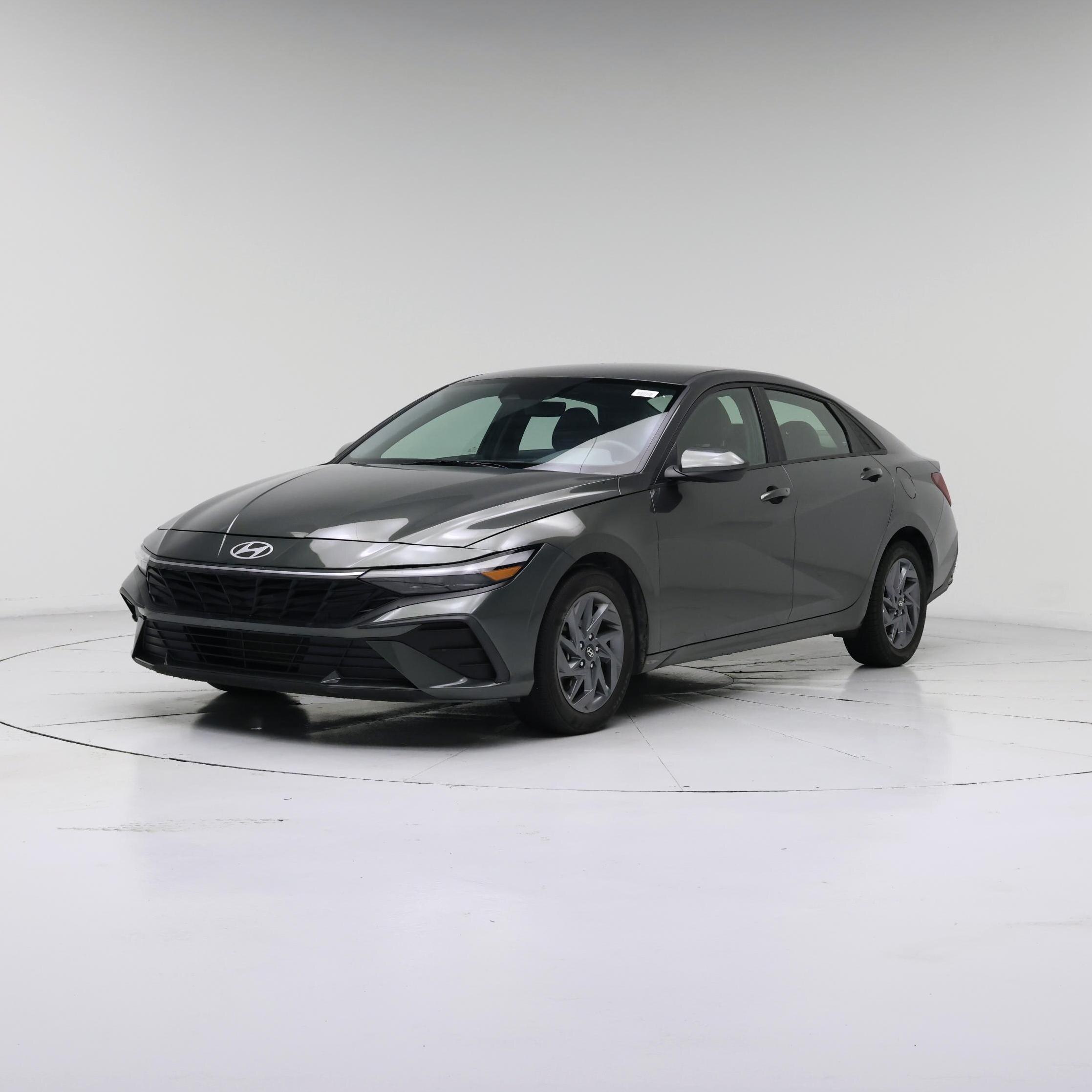 Thumbnail: 2024 Hyundai Elantra - 4