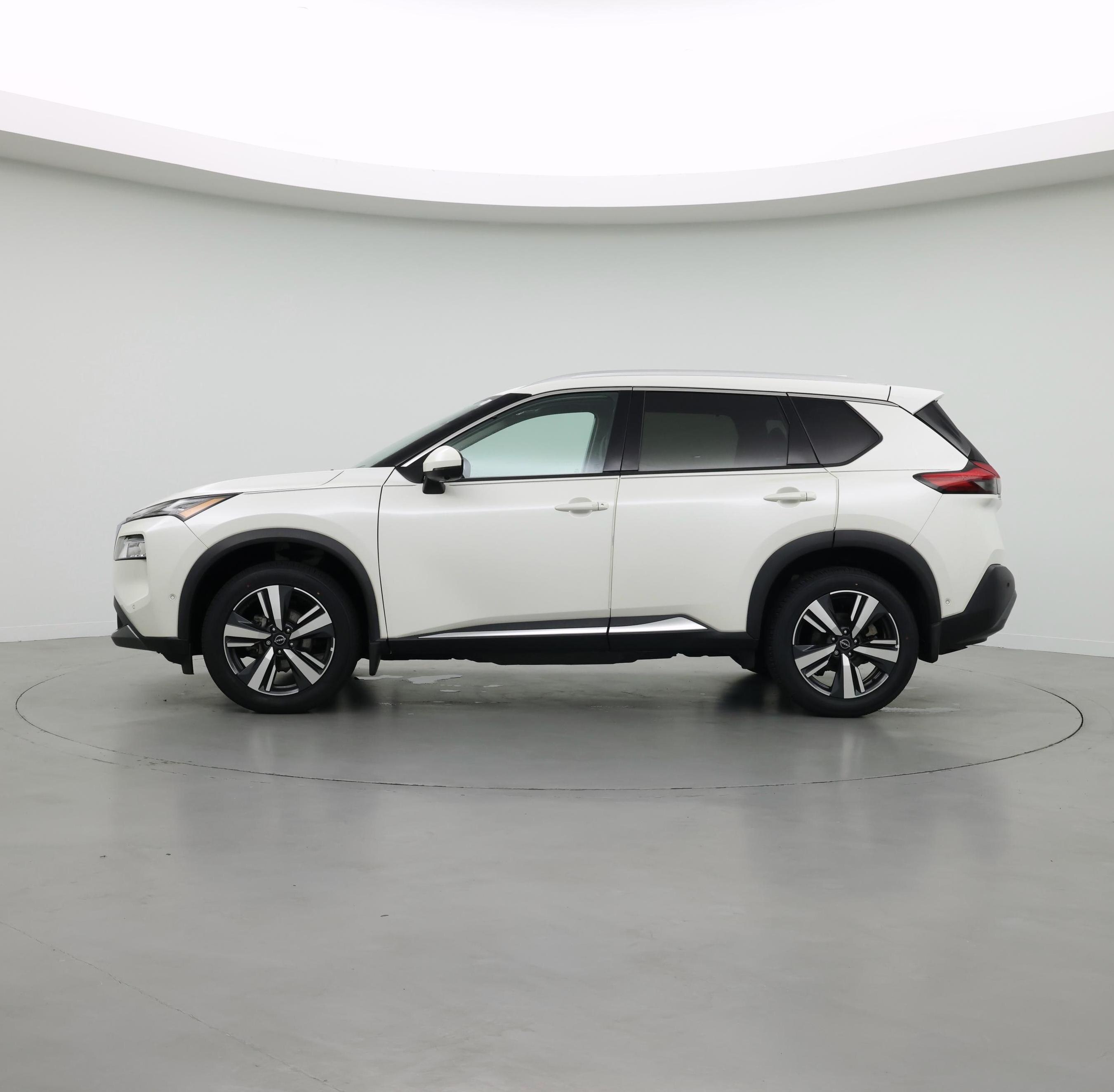 Thumbnail: 2023 Nissan Rogue - 3