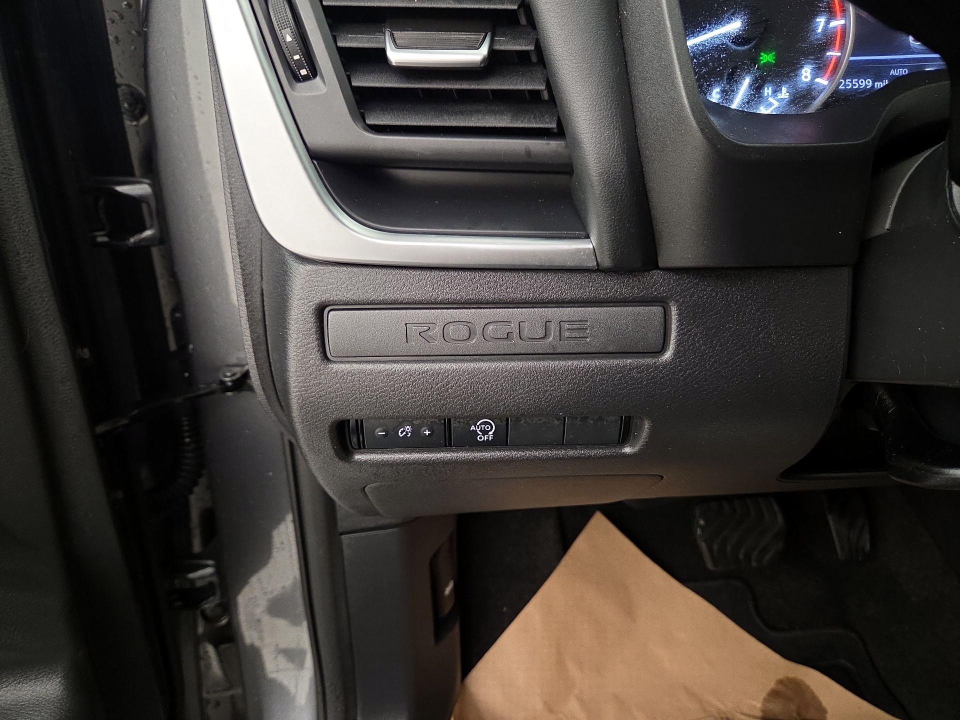 Thumbnail: 2023 Nissan Rogue - 13