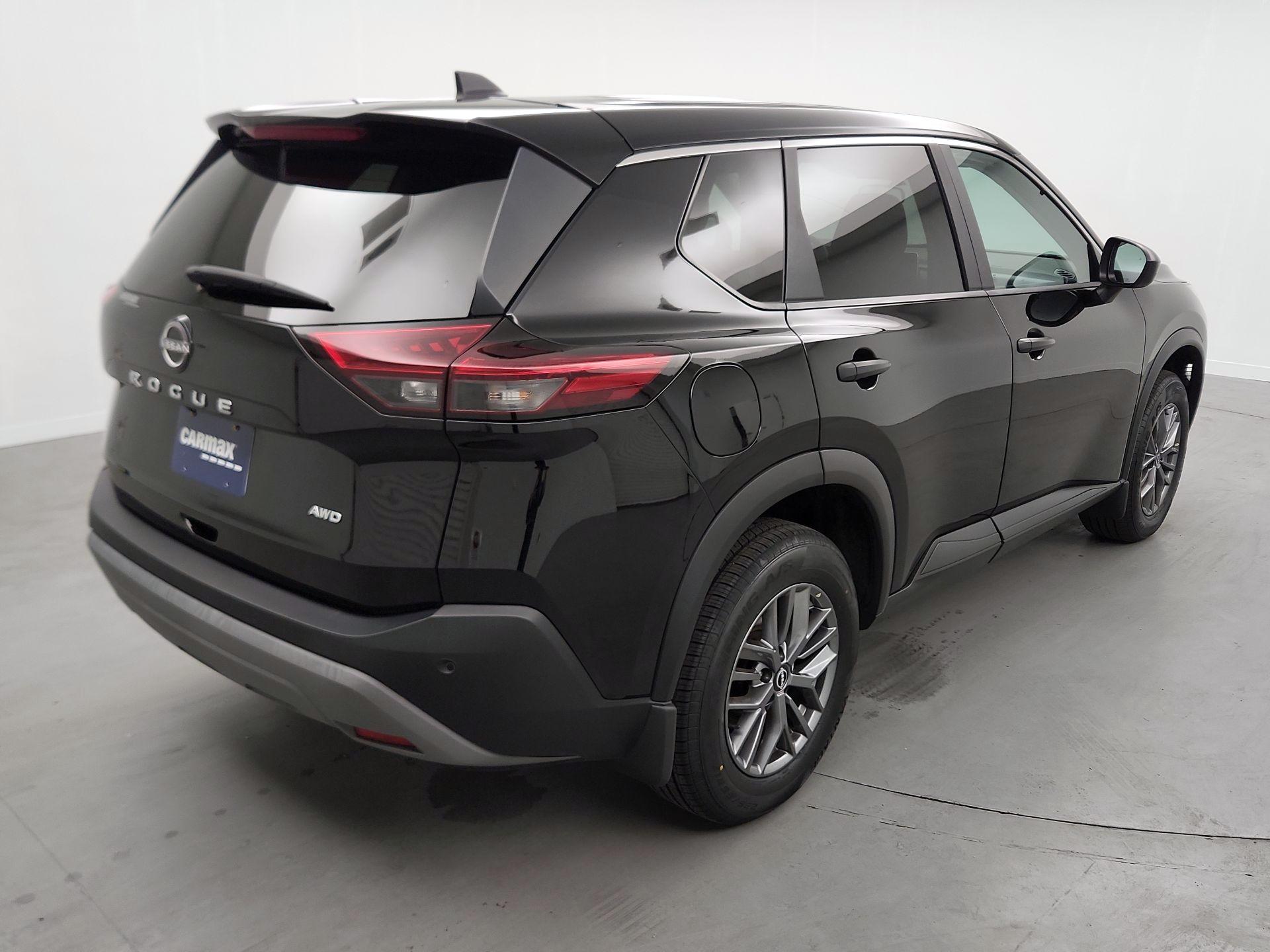Thumbnail: 2023 Nissan Rogue - 5