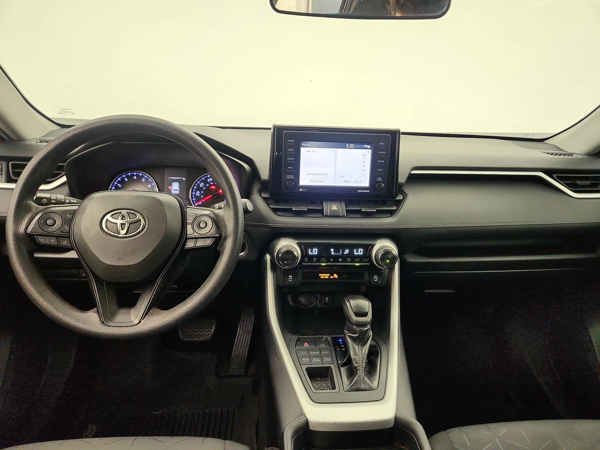 Thumbnail: 2020 Toyota RAV4 - 9