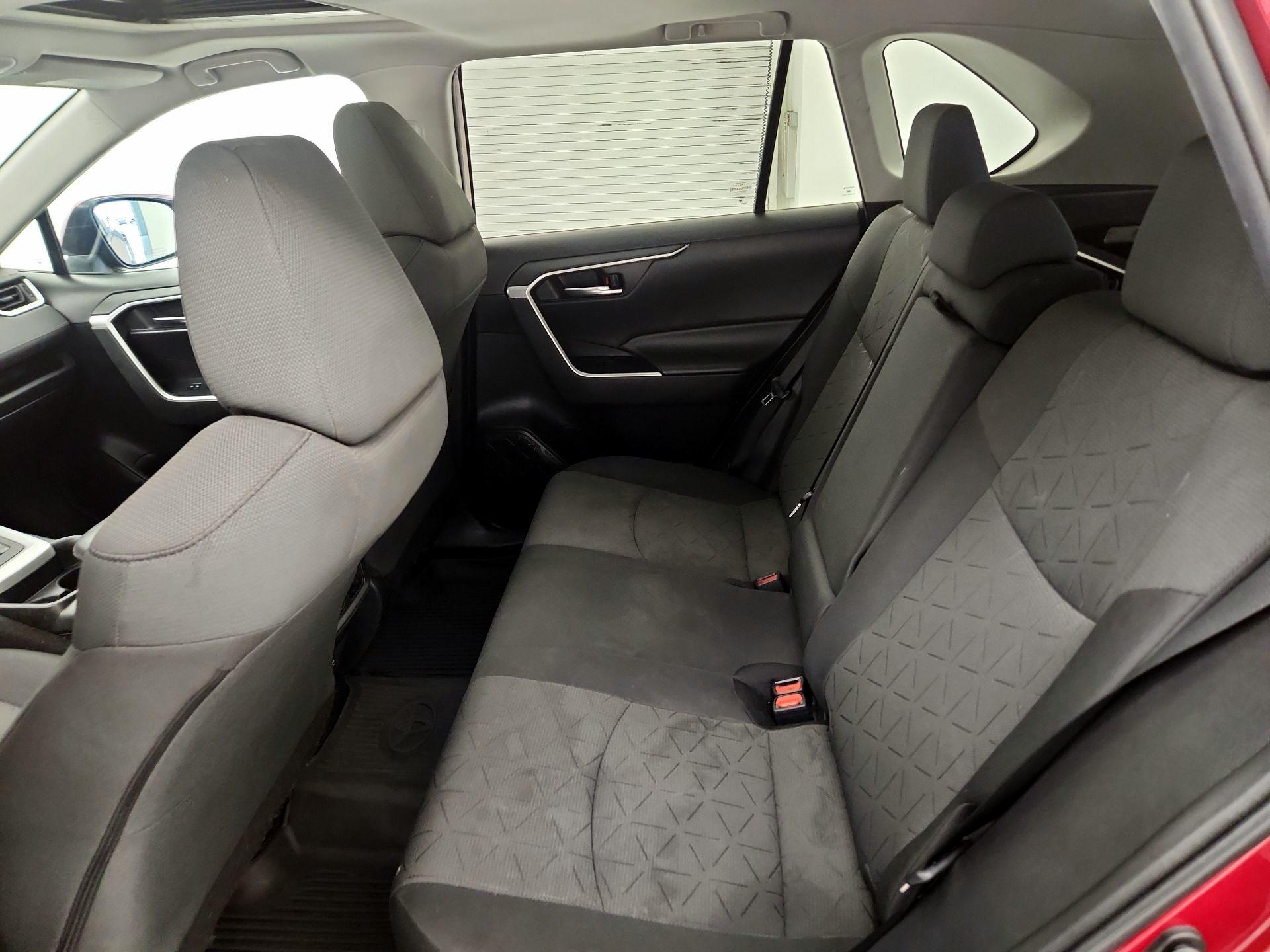 Thumbnail: 2020 Toyota RAV4 - 20