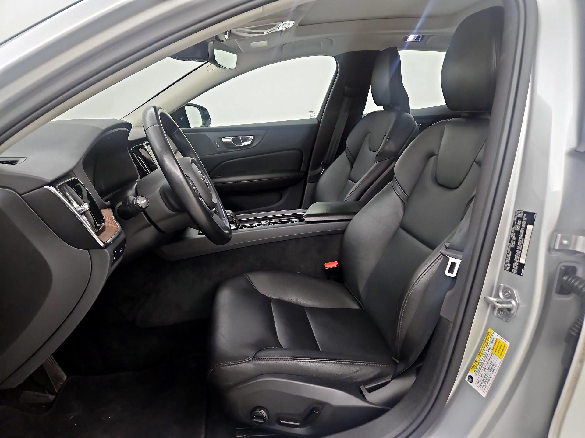 Thumbnail: 2022 Volvo S60 - 11