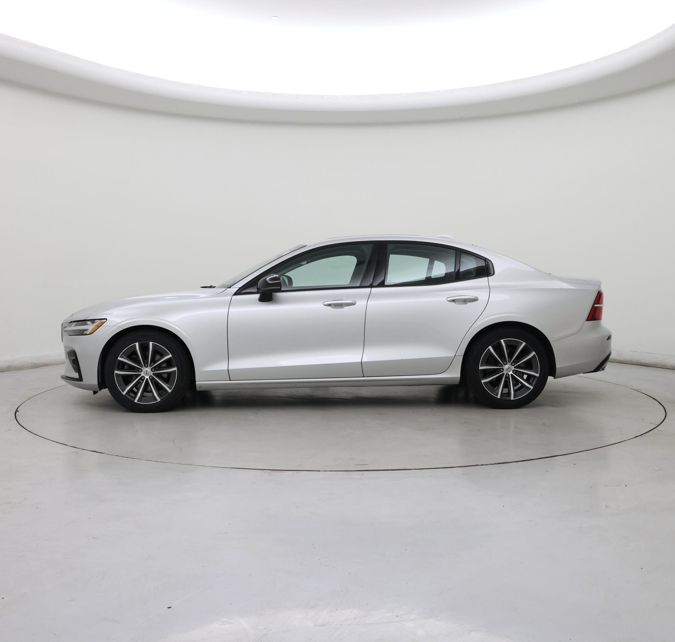 Thumbnail: 2022 Volvo S60 - 3