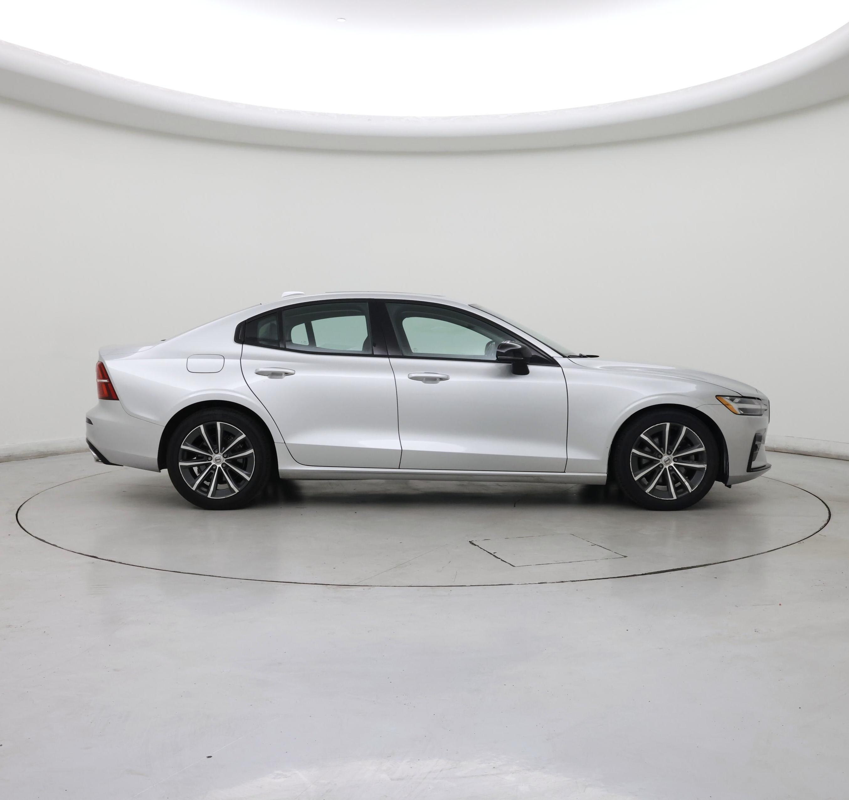 Thumbnail: 2022 Volvo S60 - 7
