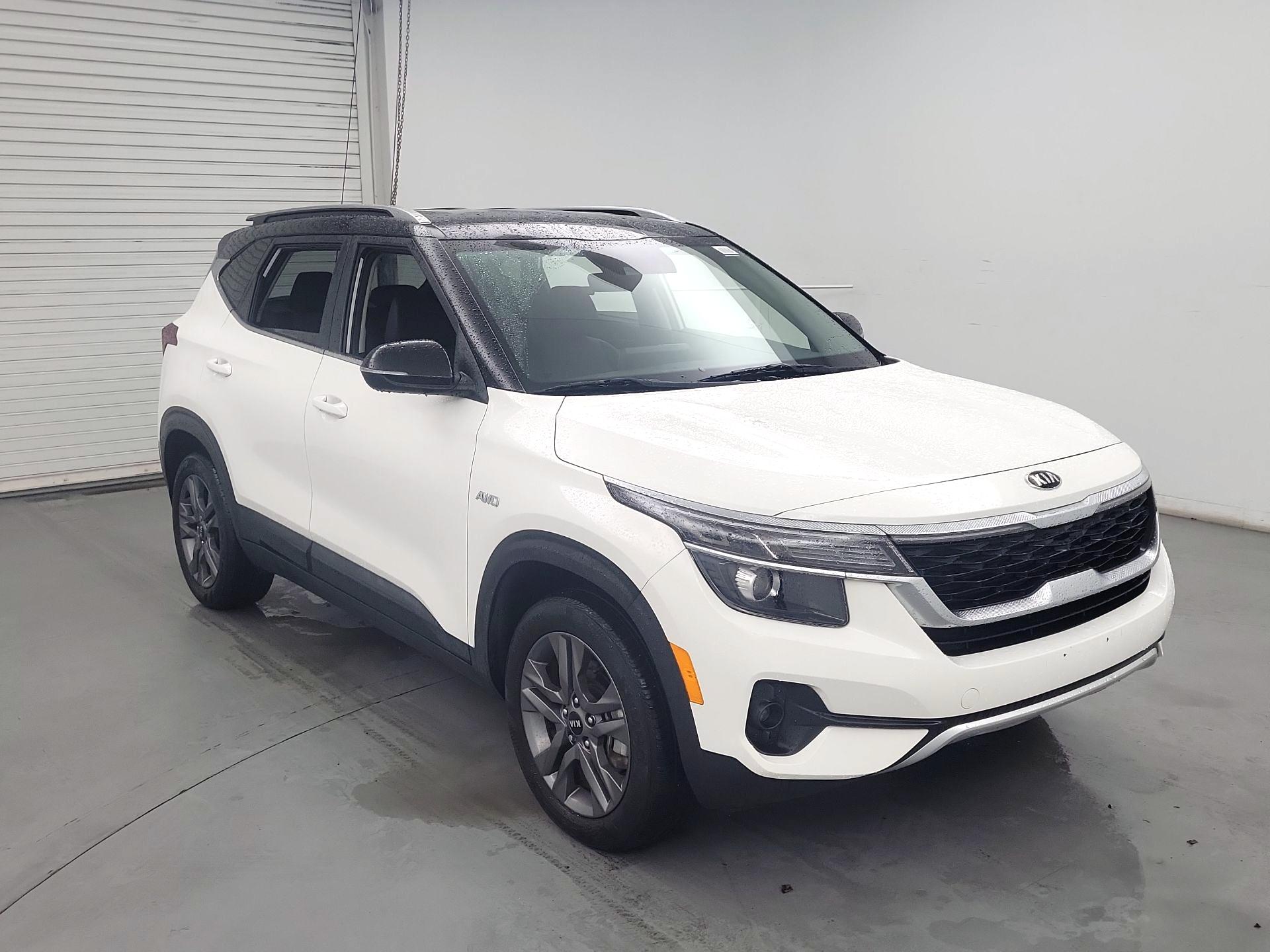 Thumbnail: 2021 Kia Seltos - 1
