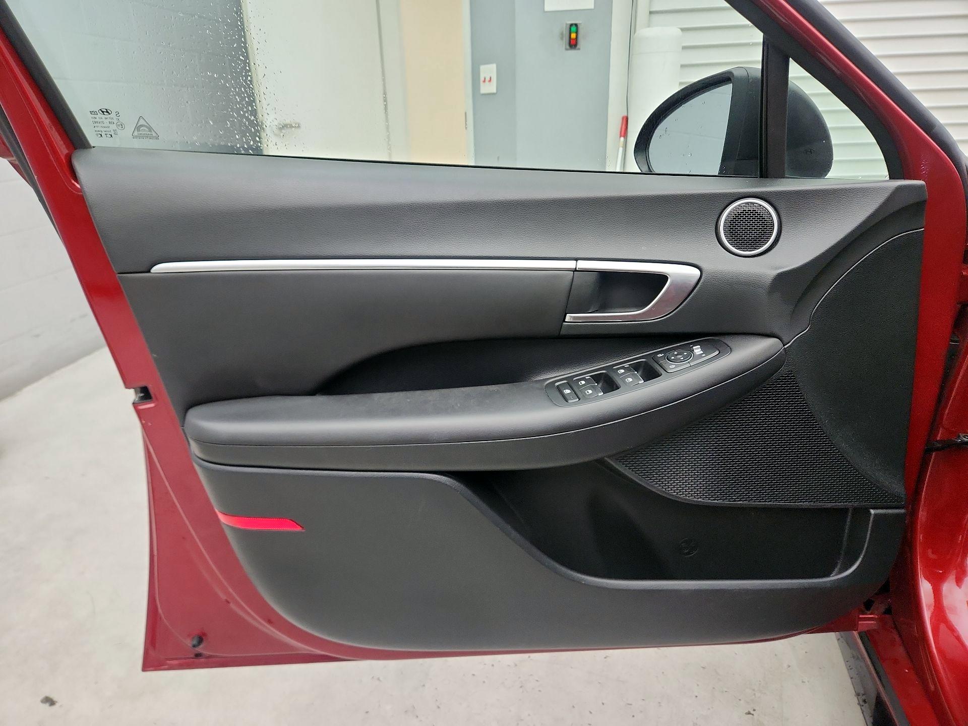Thumbnail: 2023 Hyundai Sonata - 12