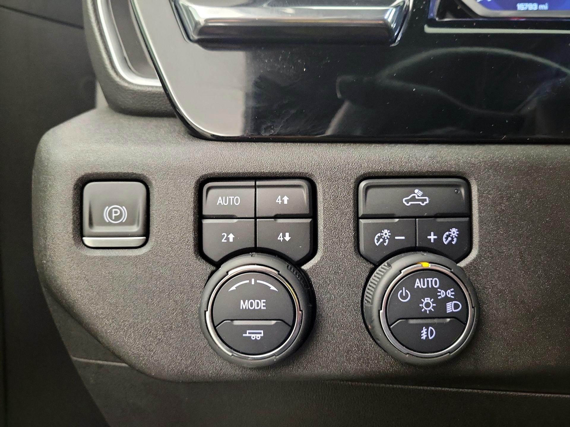 Thumbnail: 2023 Chevrolet Silverado 1500 - 11