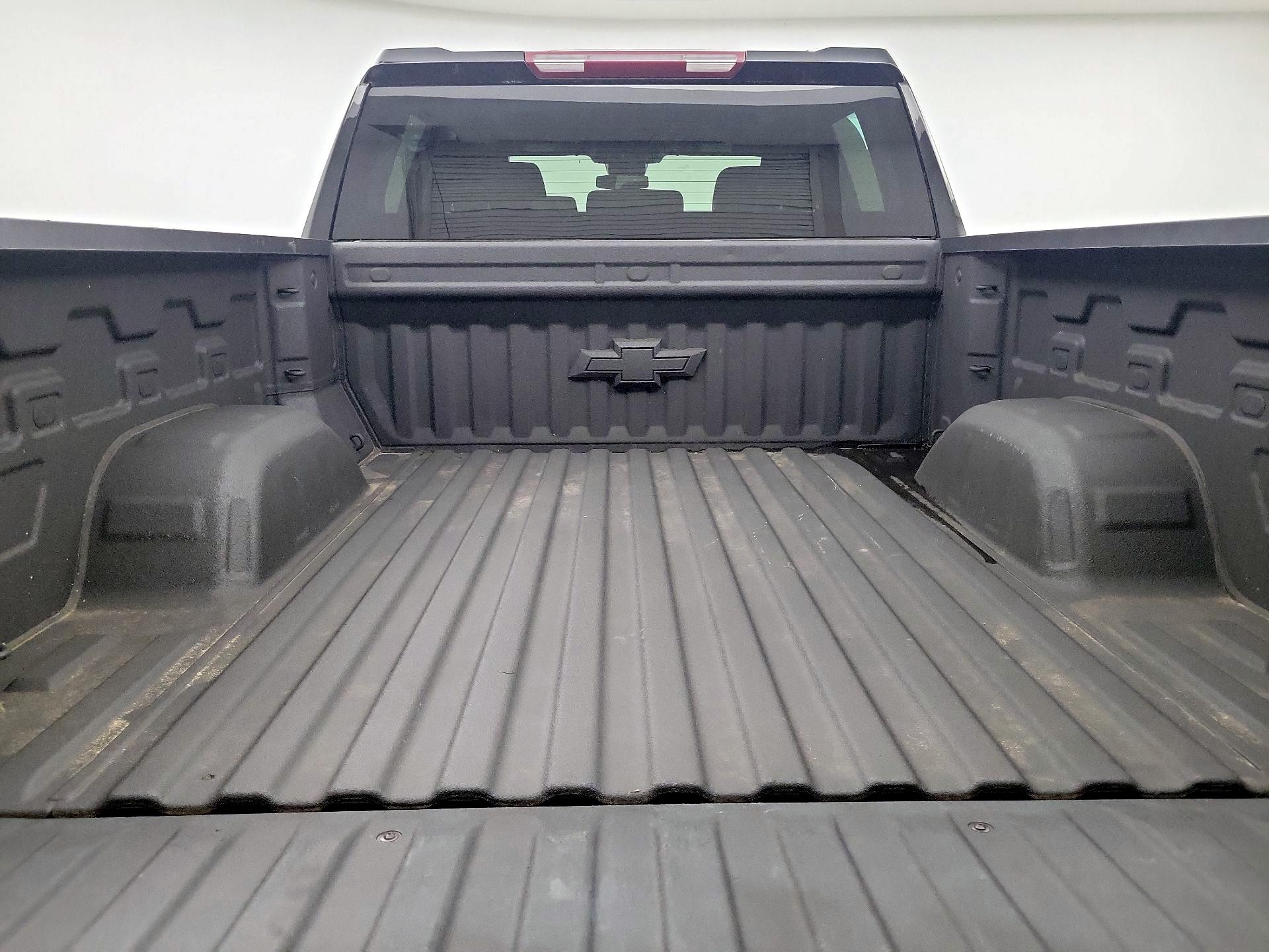 Thumbnail: 2023 Chevrolet Silverado 1500 - 18
