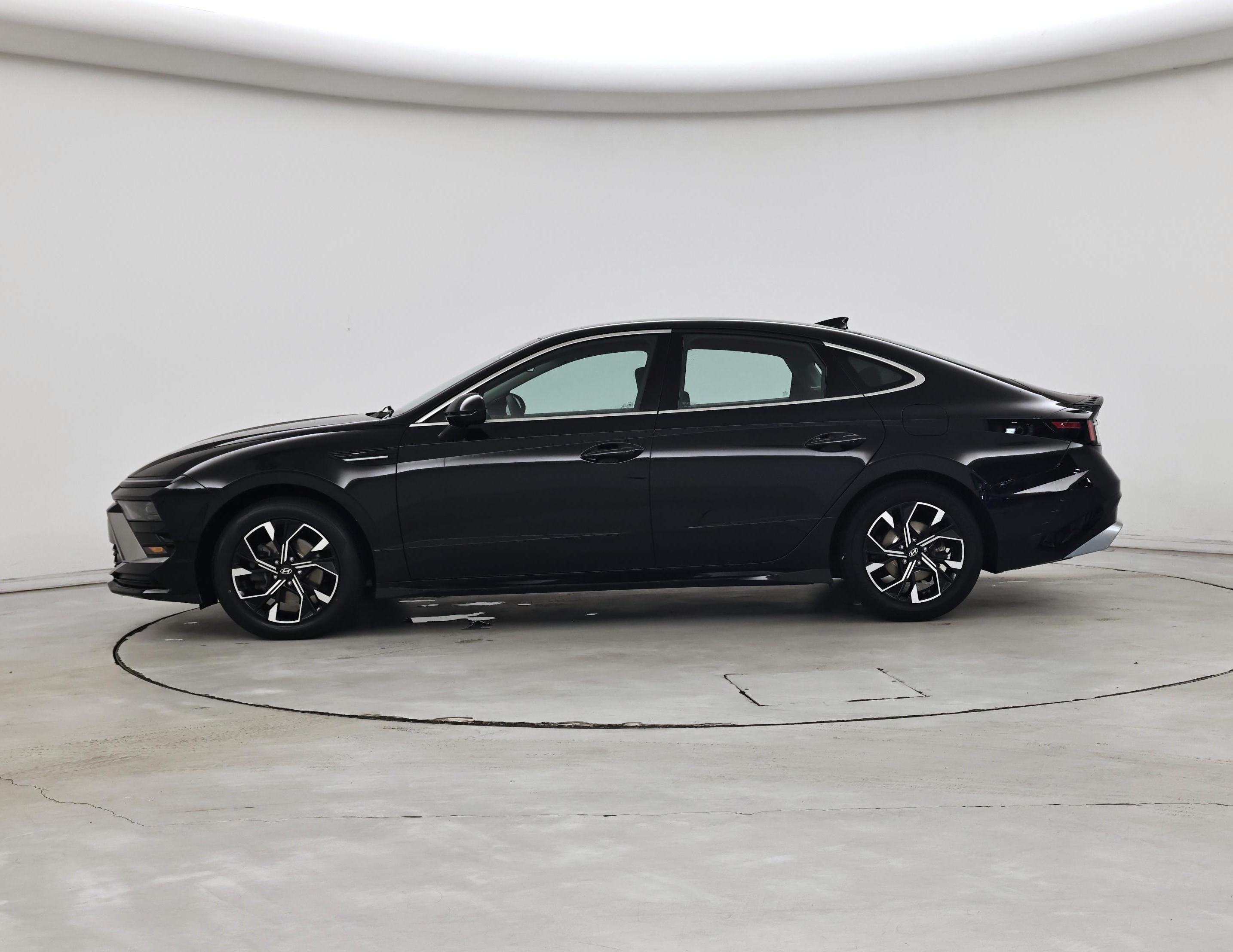 Thumbnail: 2024 Hyundai Sonata - 3