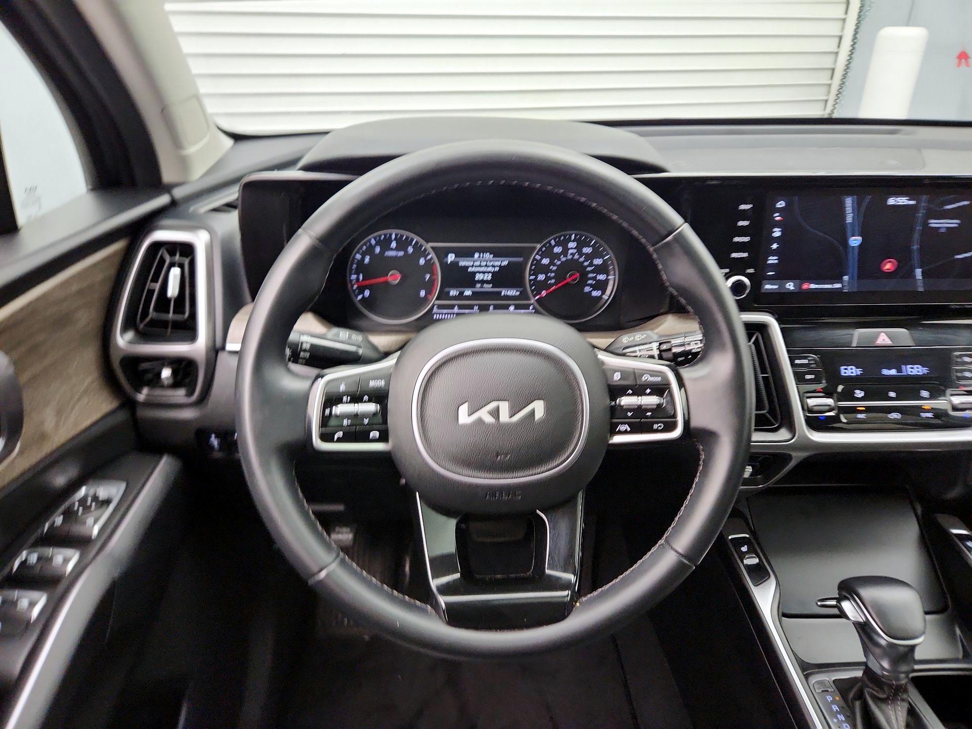 Thumbnail: 2022 Kia Sorento - 10