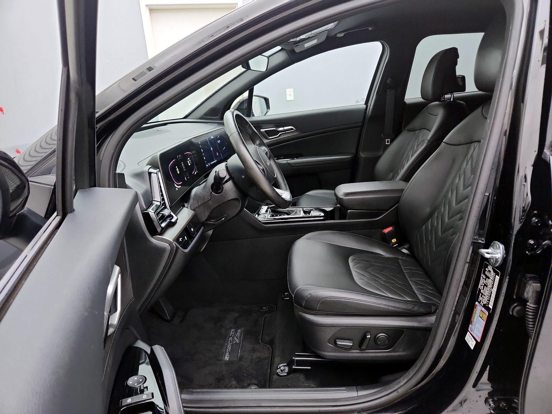 Thumbnail: 2023 Kia Sportage - 11