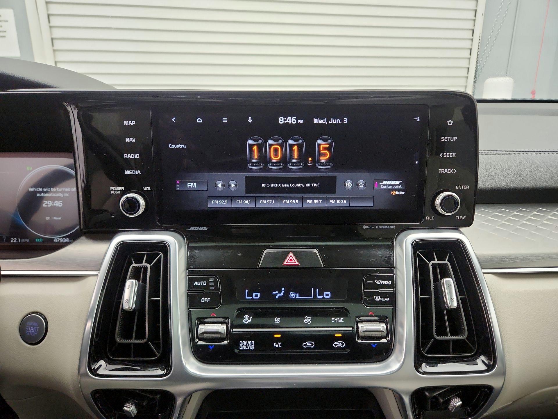 Thumbnail: 2022 Kia Sorento - 16