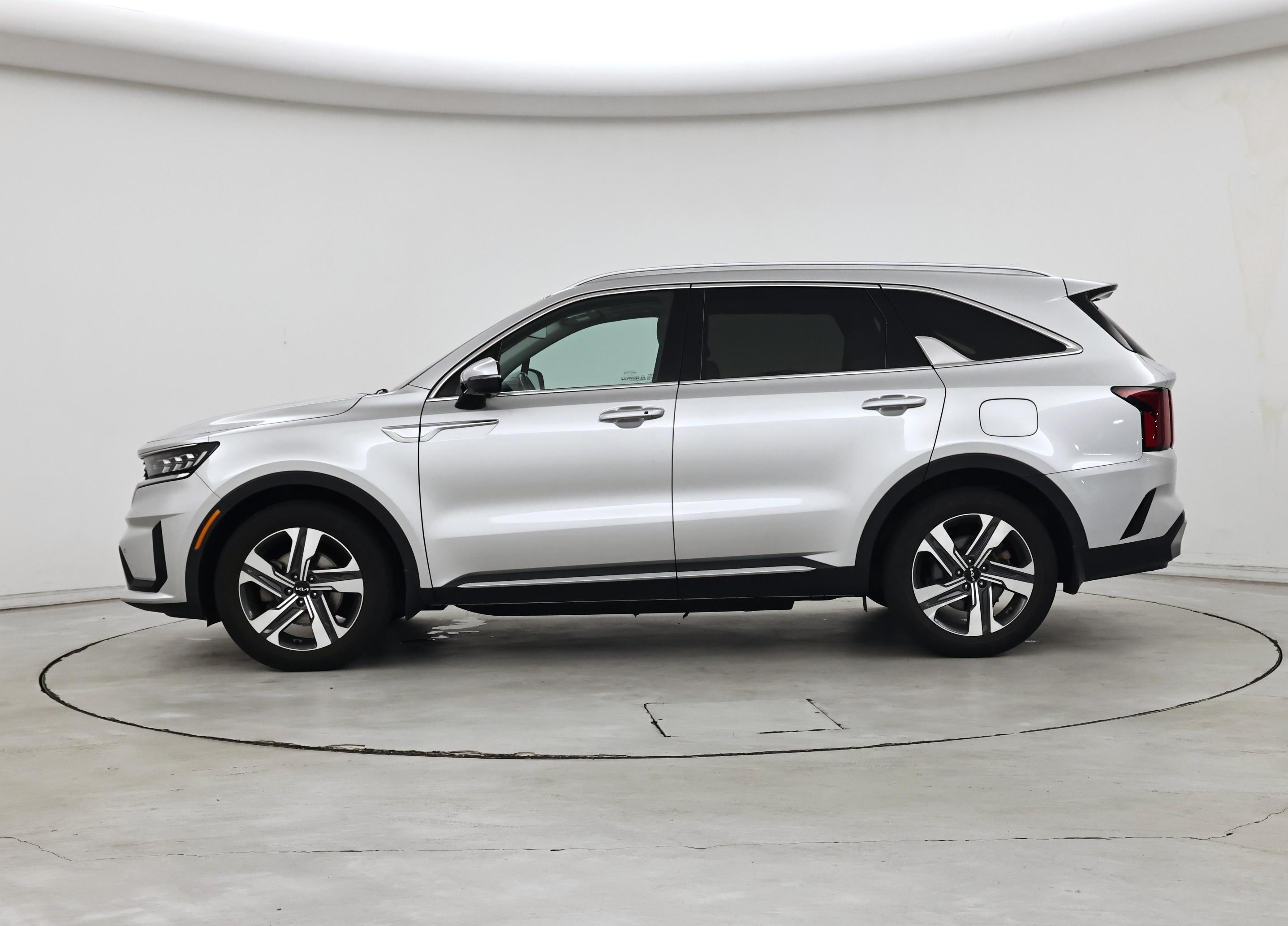 Thumbnail: 2022 Kia Sorento - 3