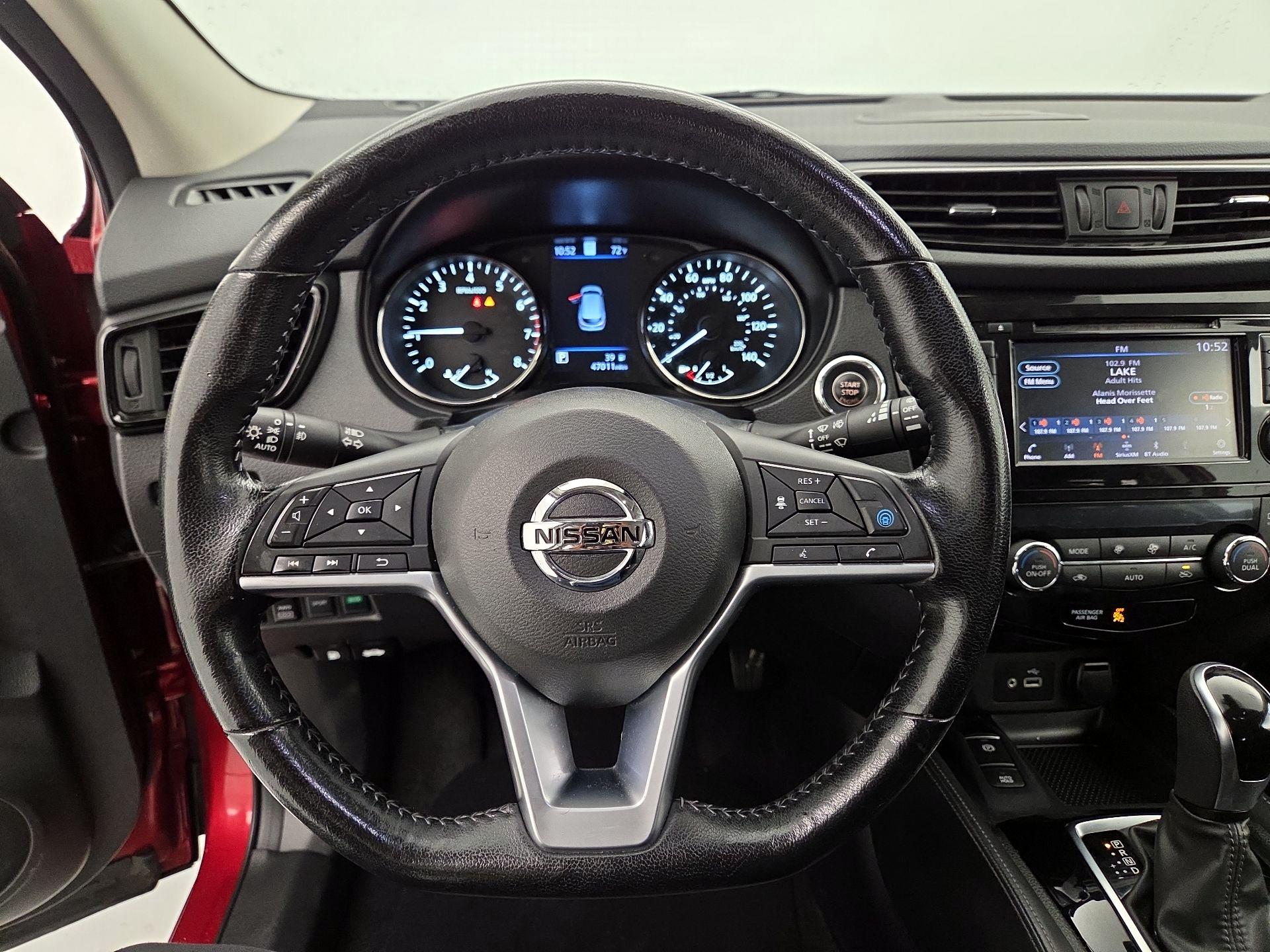Thumbnail: 2020 Nissan Rogue Sport - 10