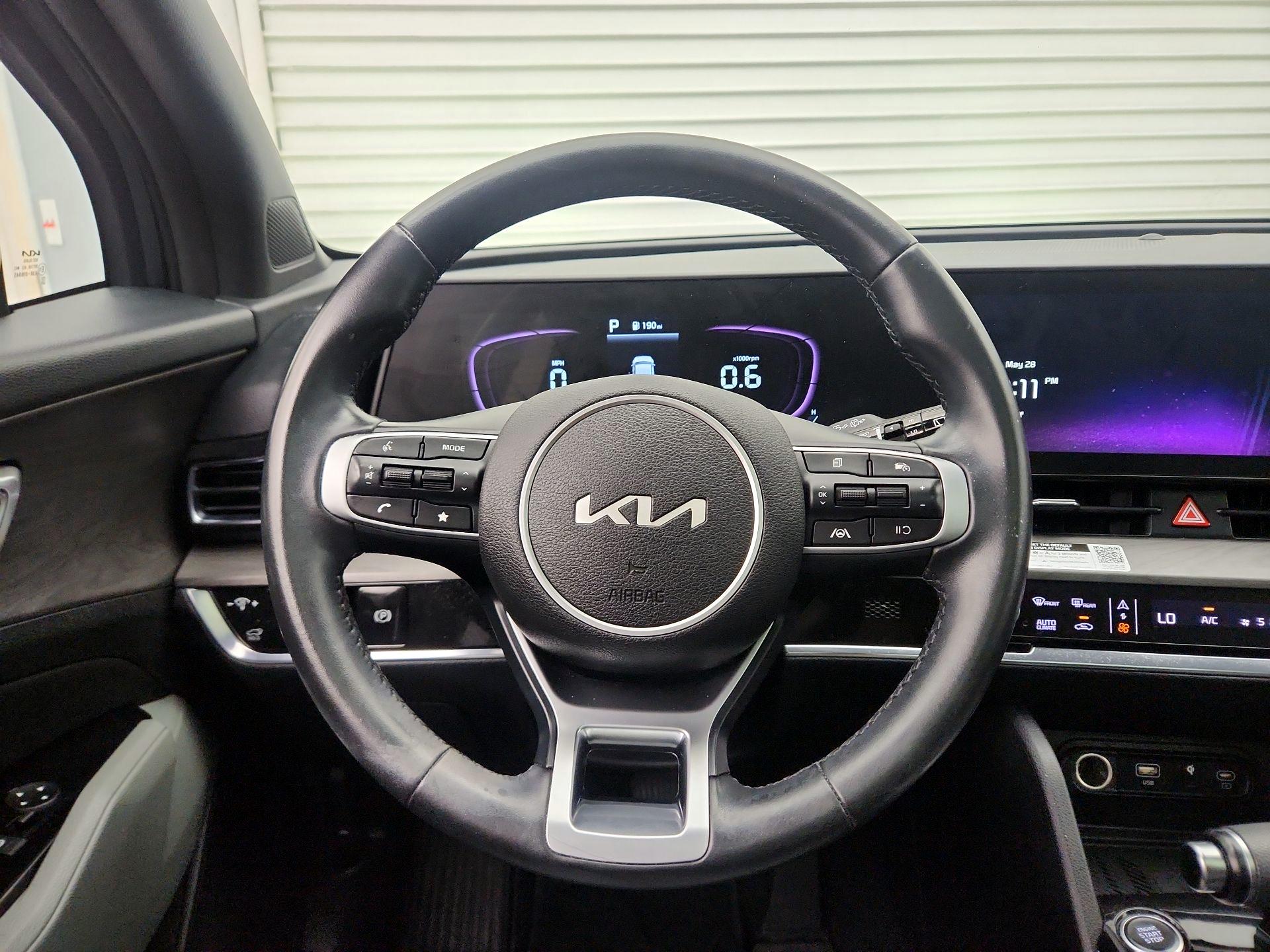 Thumbnail: 2023 Kia Sportage - 10