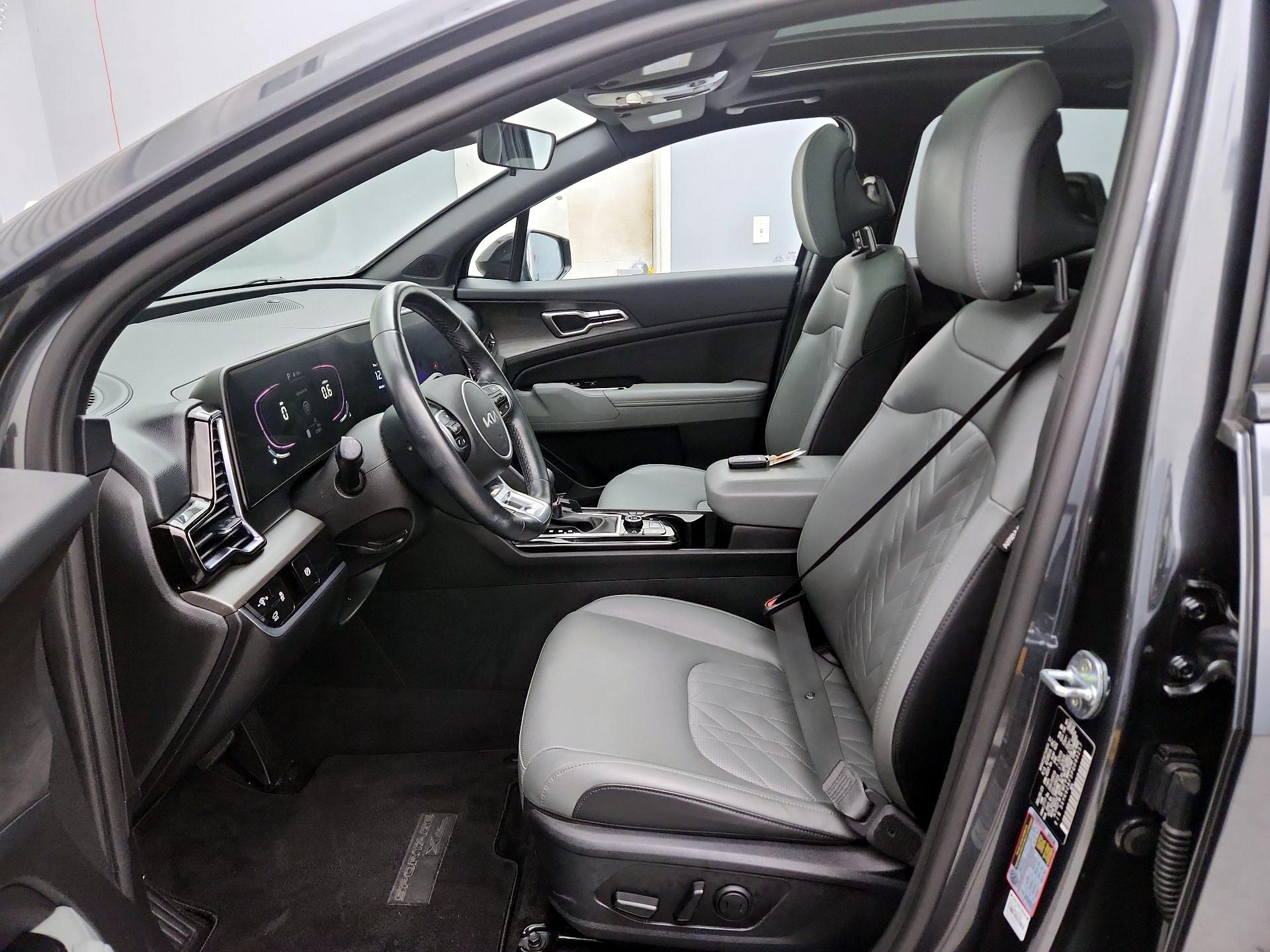 Thumbnail: 2023 Kia Sportage - 11