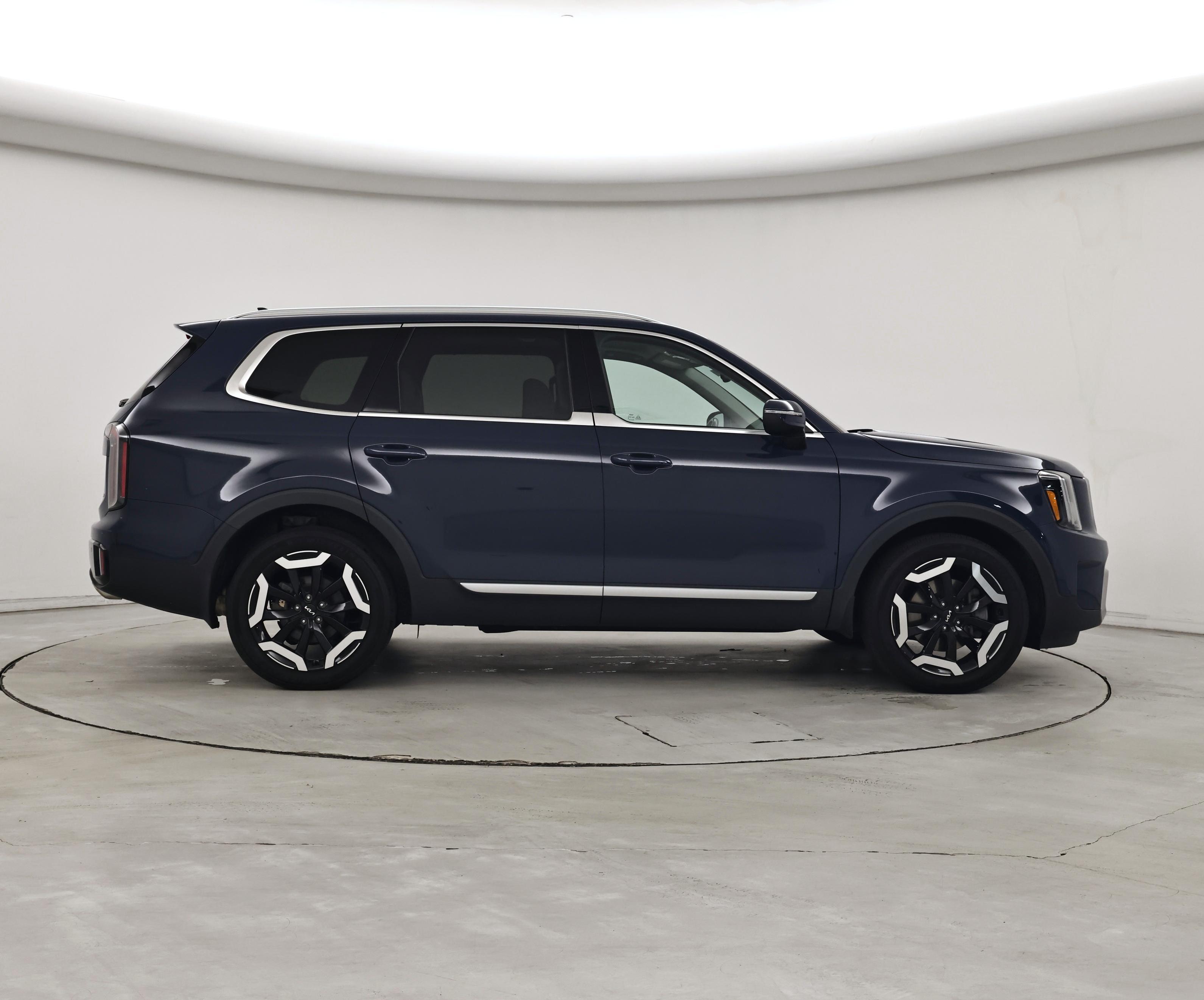 Thumbnail: 2023 Kia Telluride - 7