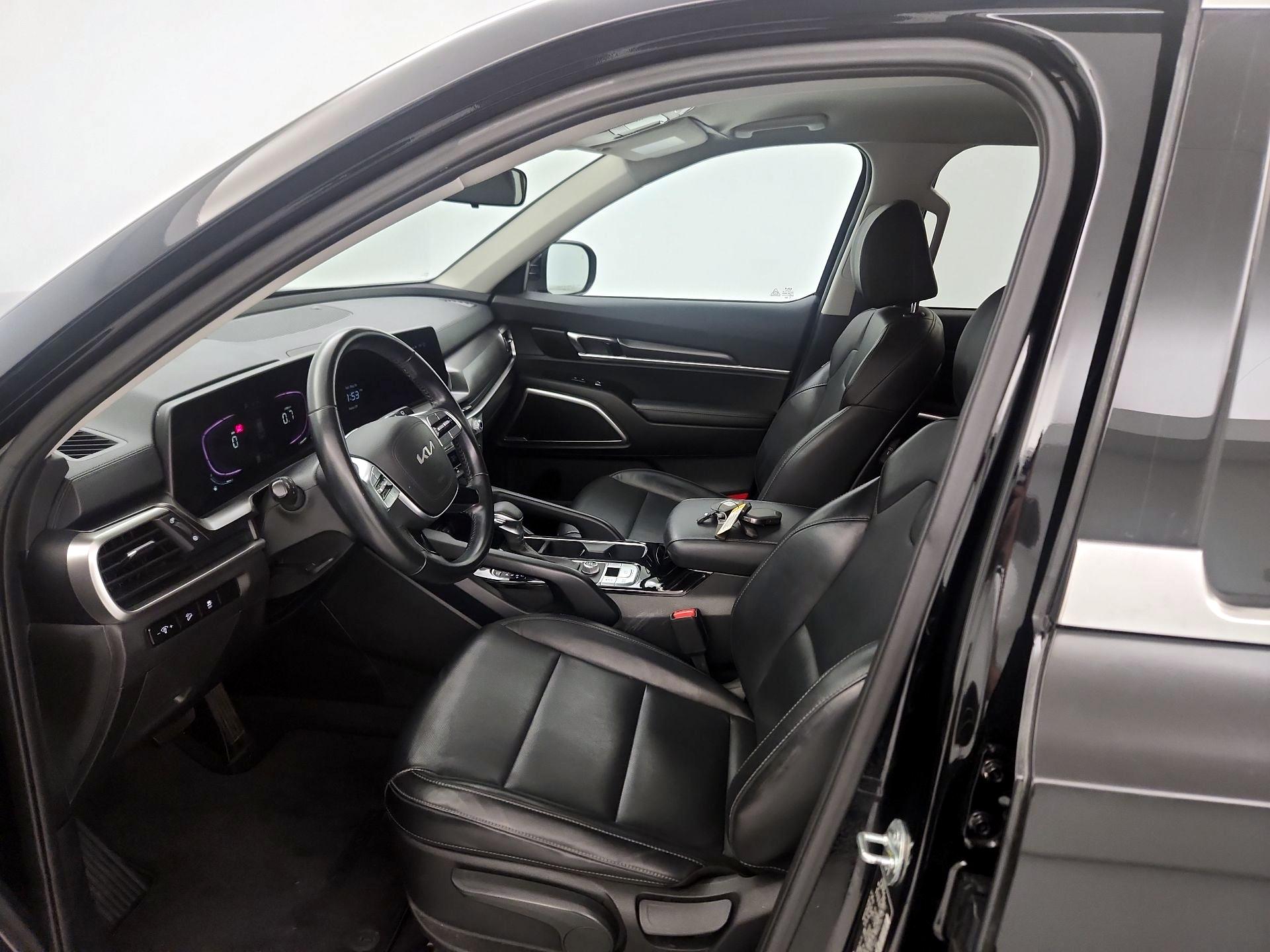 Thumbnail: 2023 Kia Telluride - 11