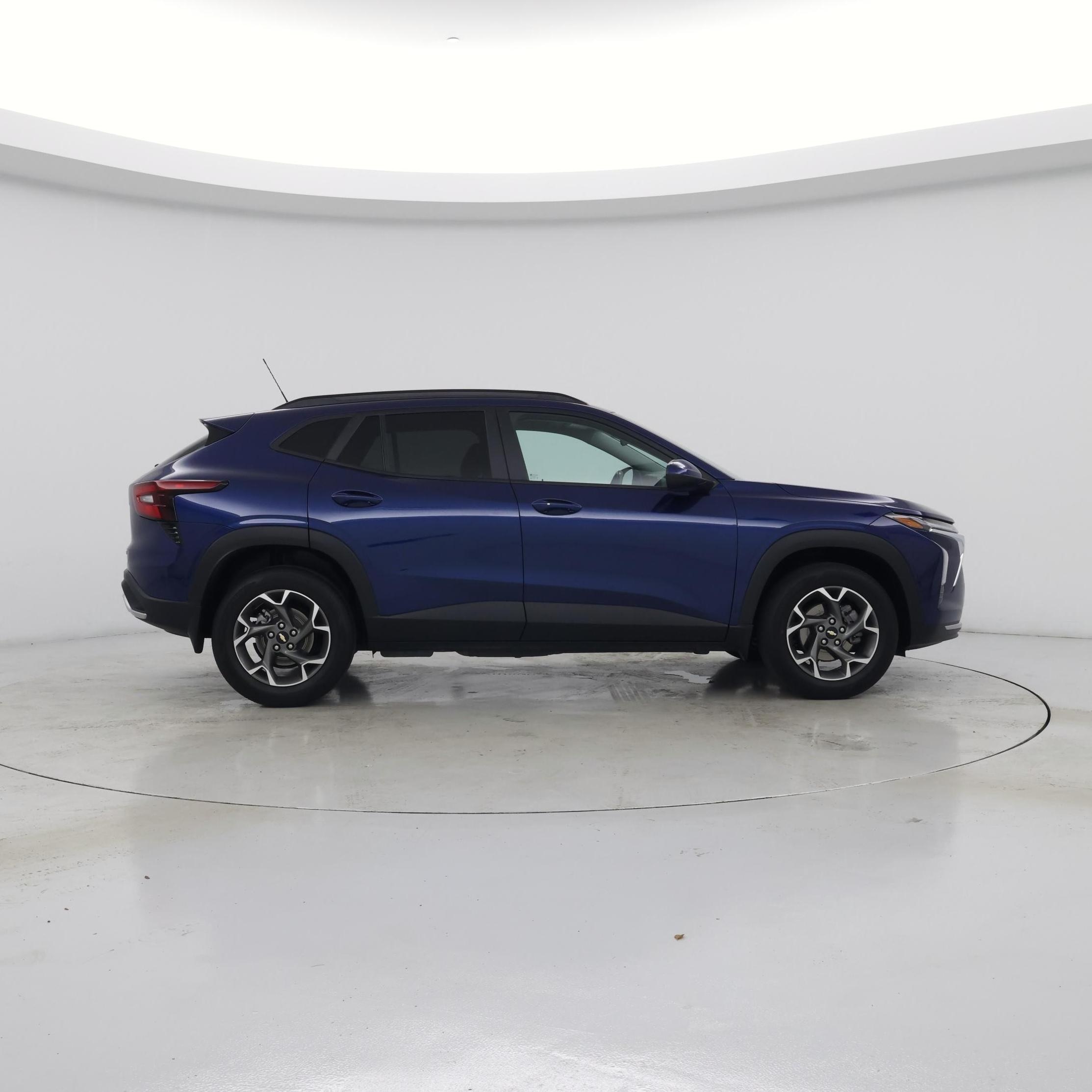 Thumbnail: 2024 Chevrolet Trax - 7