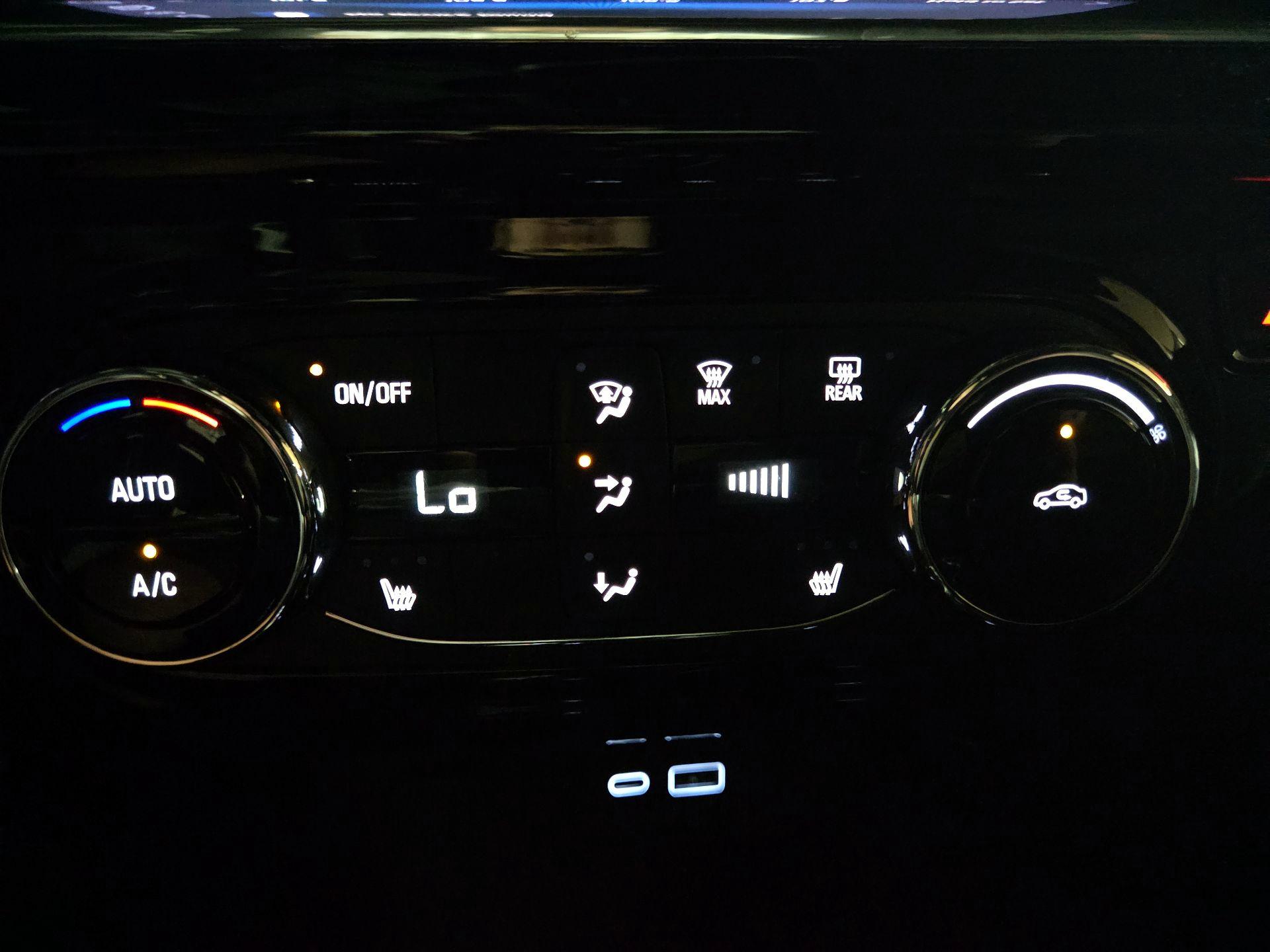 Thumbnail: 2024 Chevrolet Trax - 16