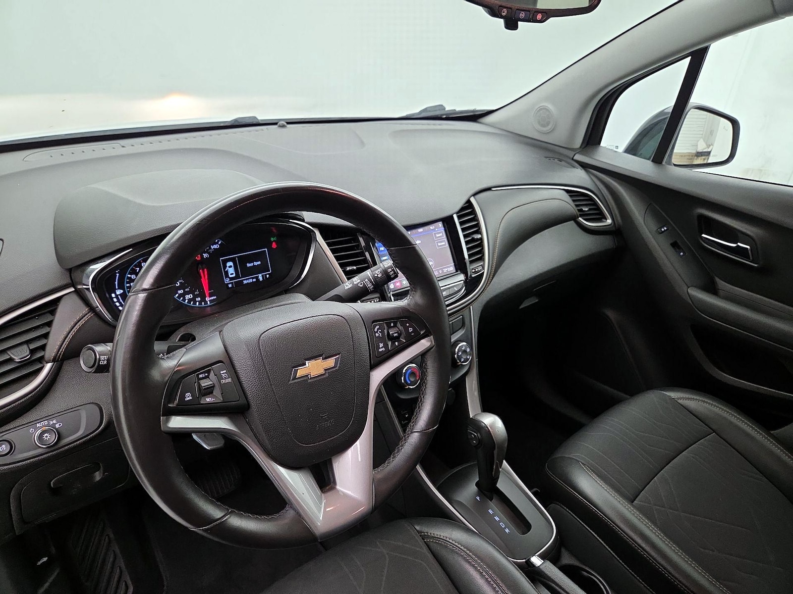 2020 Chevrolet Trax LT - Photo 10