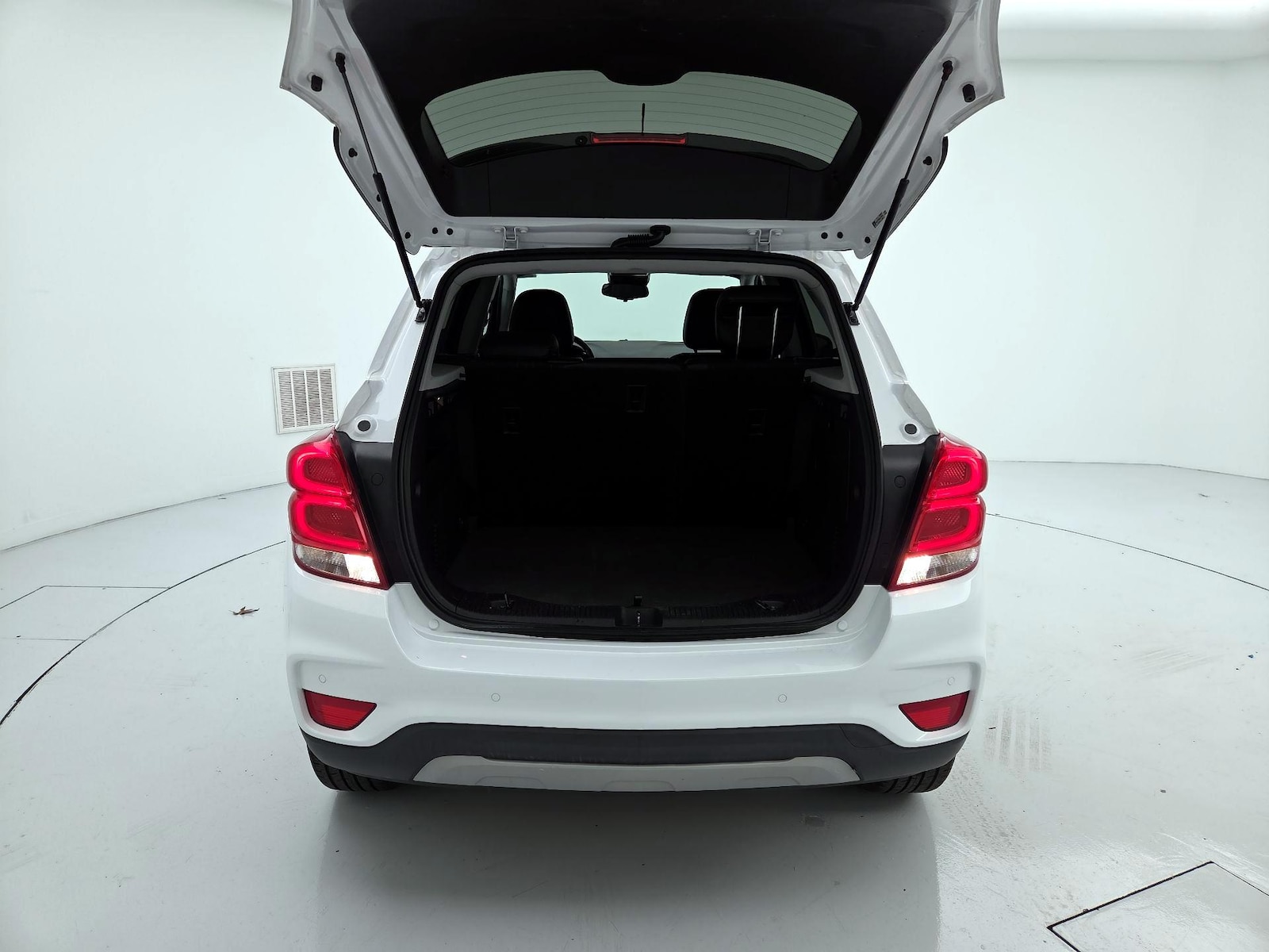 2020 Chevrolet Trax LT - Photo 21