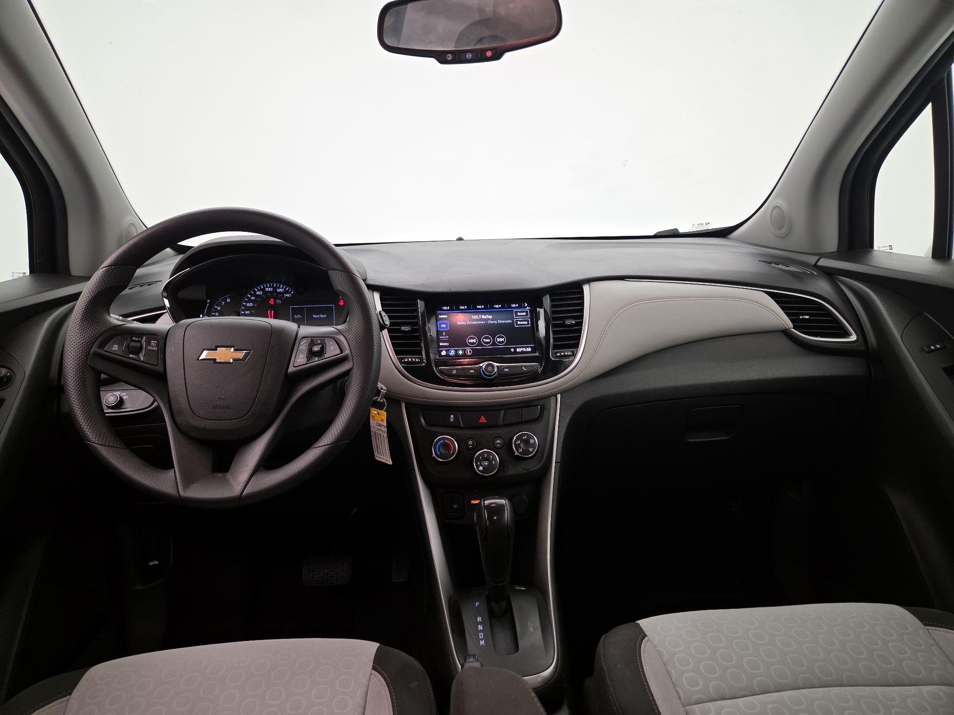 Thumbnail: 2022 Chevrolet Trax - 9