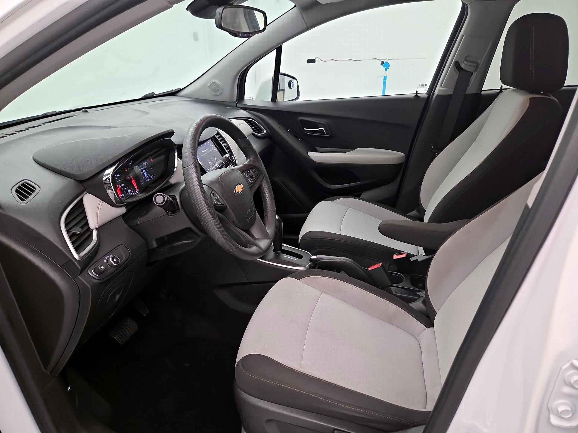 Thumbnail: 2022 Chevrolet Trax - 11