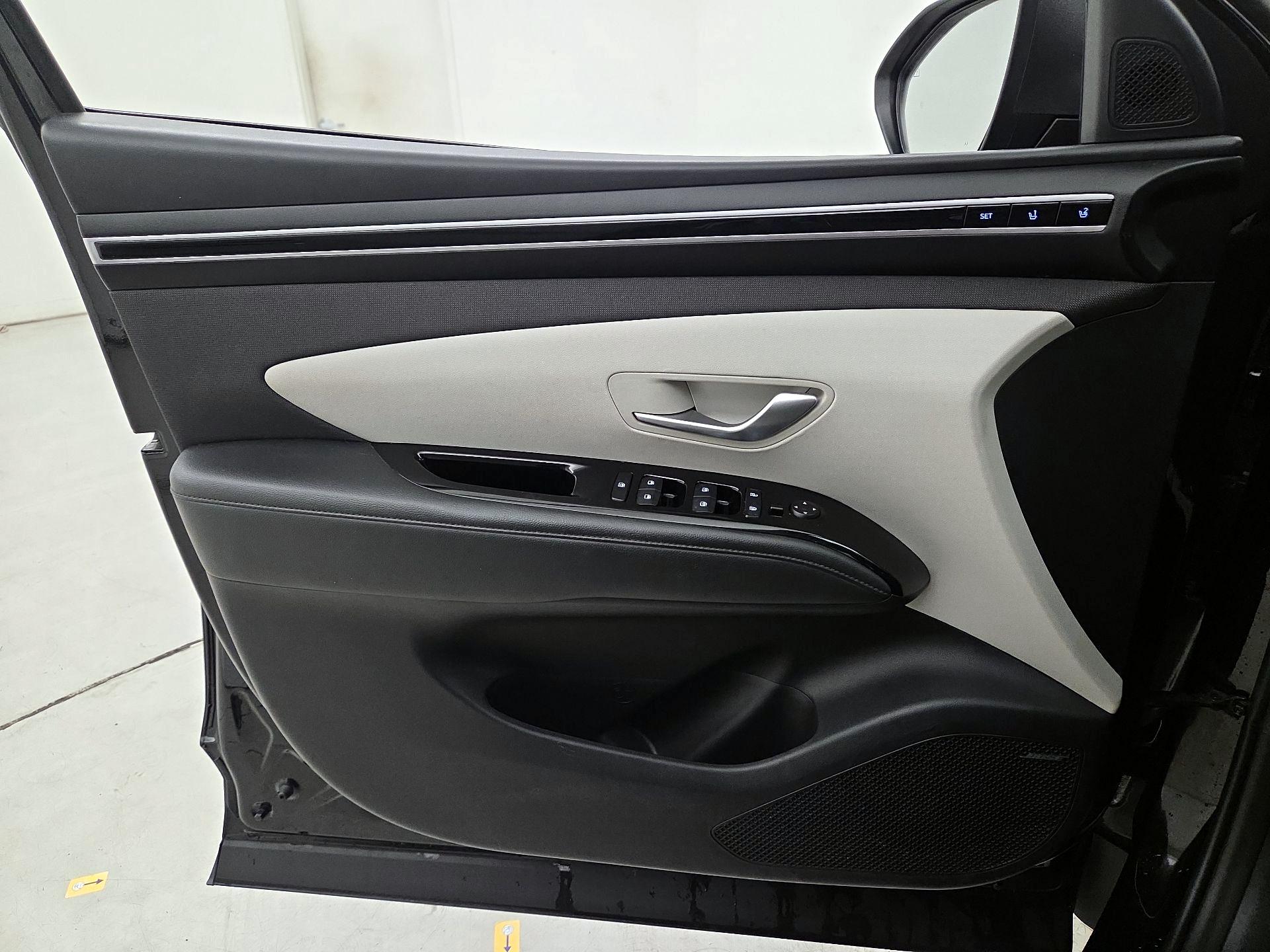 Thumbnail: 2023 Hyundai Tucson - 12