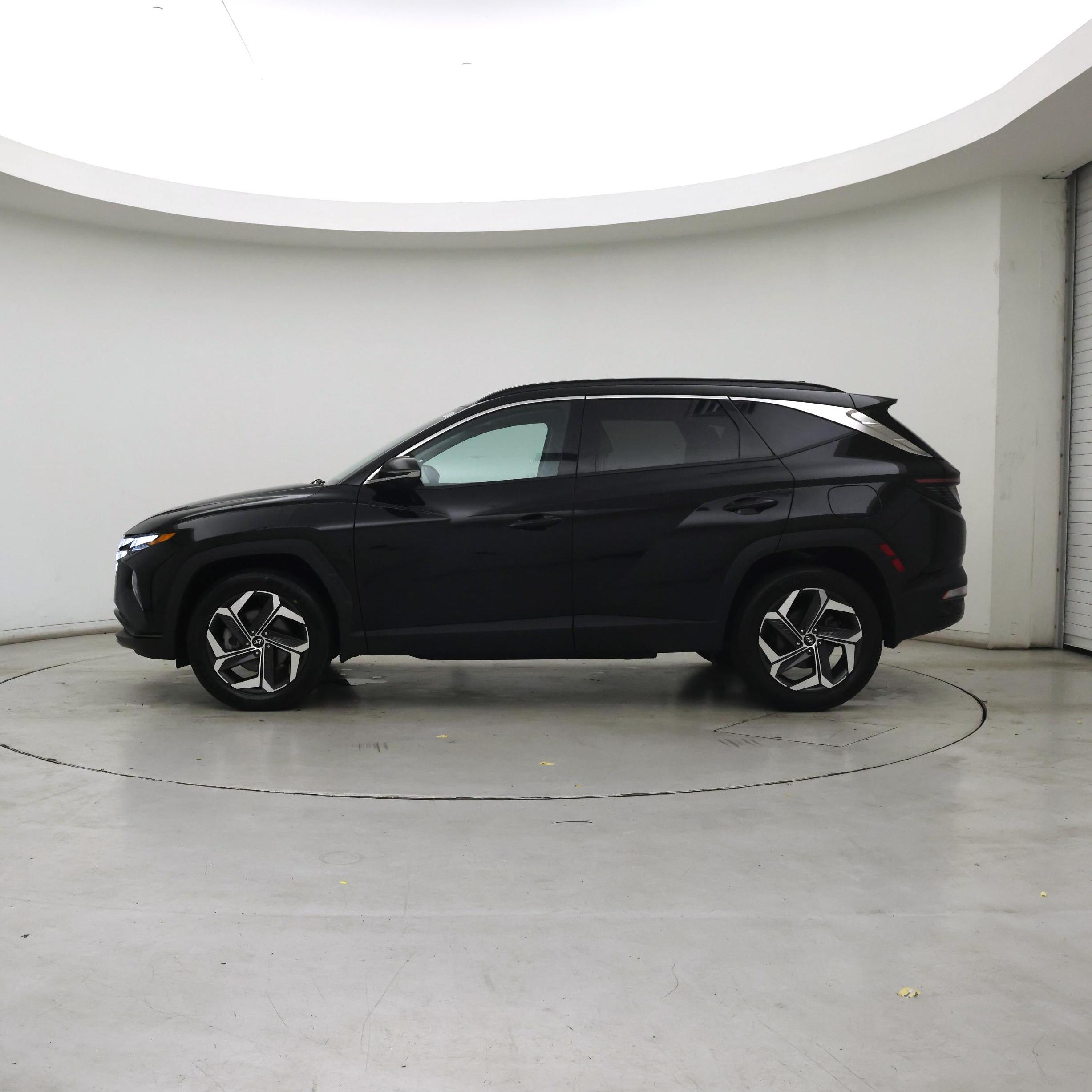 Thumbnail: 2023 Hyundai Tucson - 3