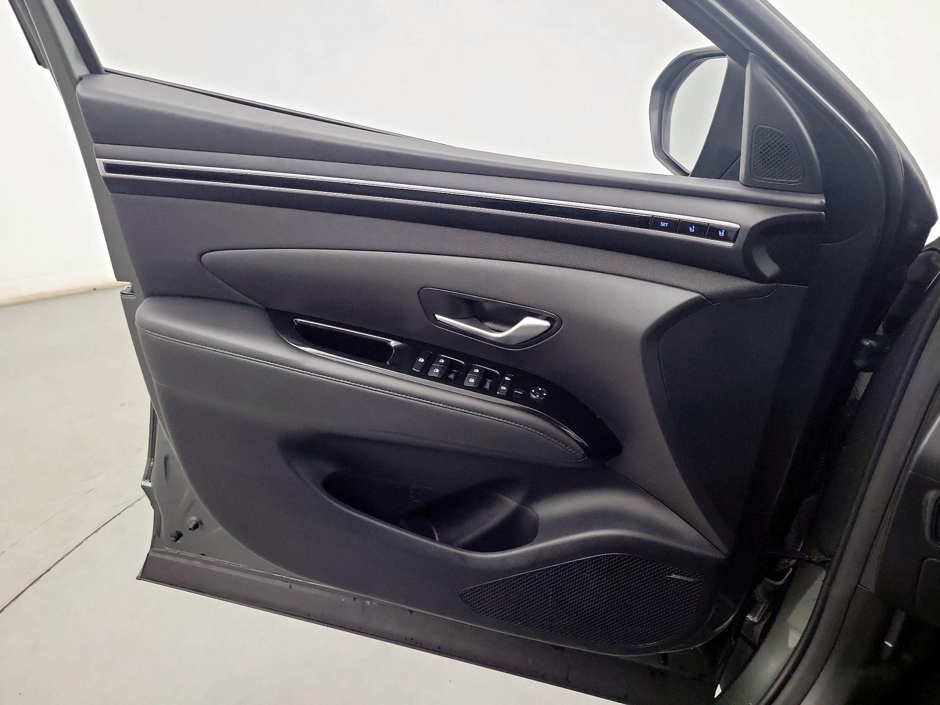 Thumbnail: 2023 Hyundai Tucson - 10