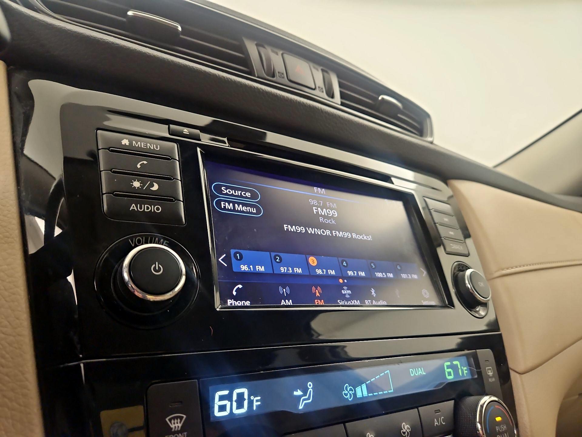 Thumbnail: 2019 Nissan Rogue - 15