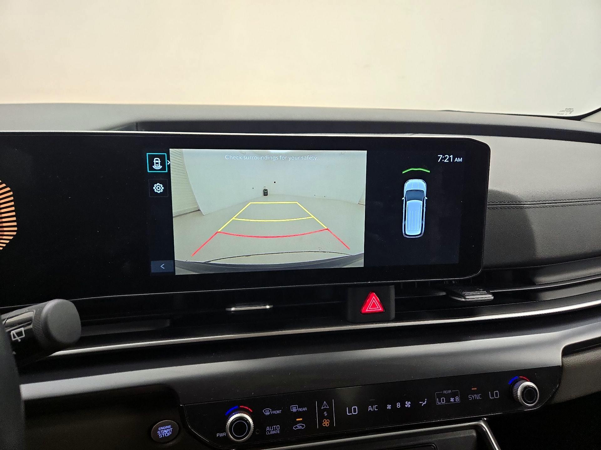Thumbnail: 2025 Kia Carnival - 15