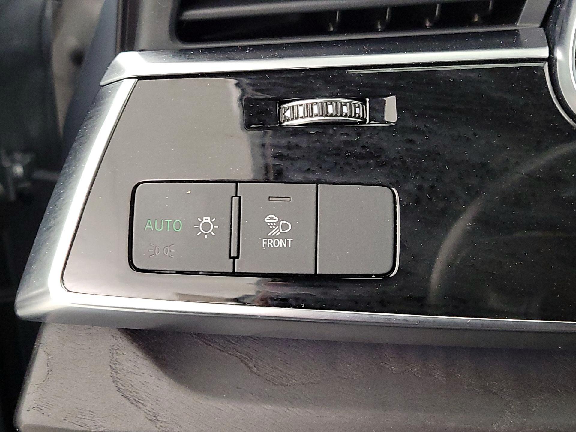 Thumbnail: 2023 Audi Q7 - 13