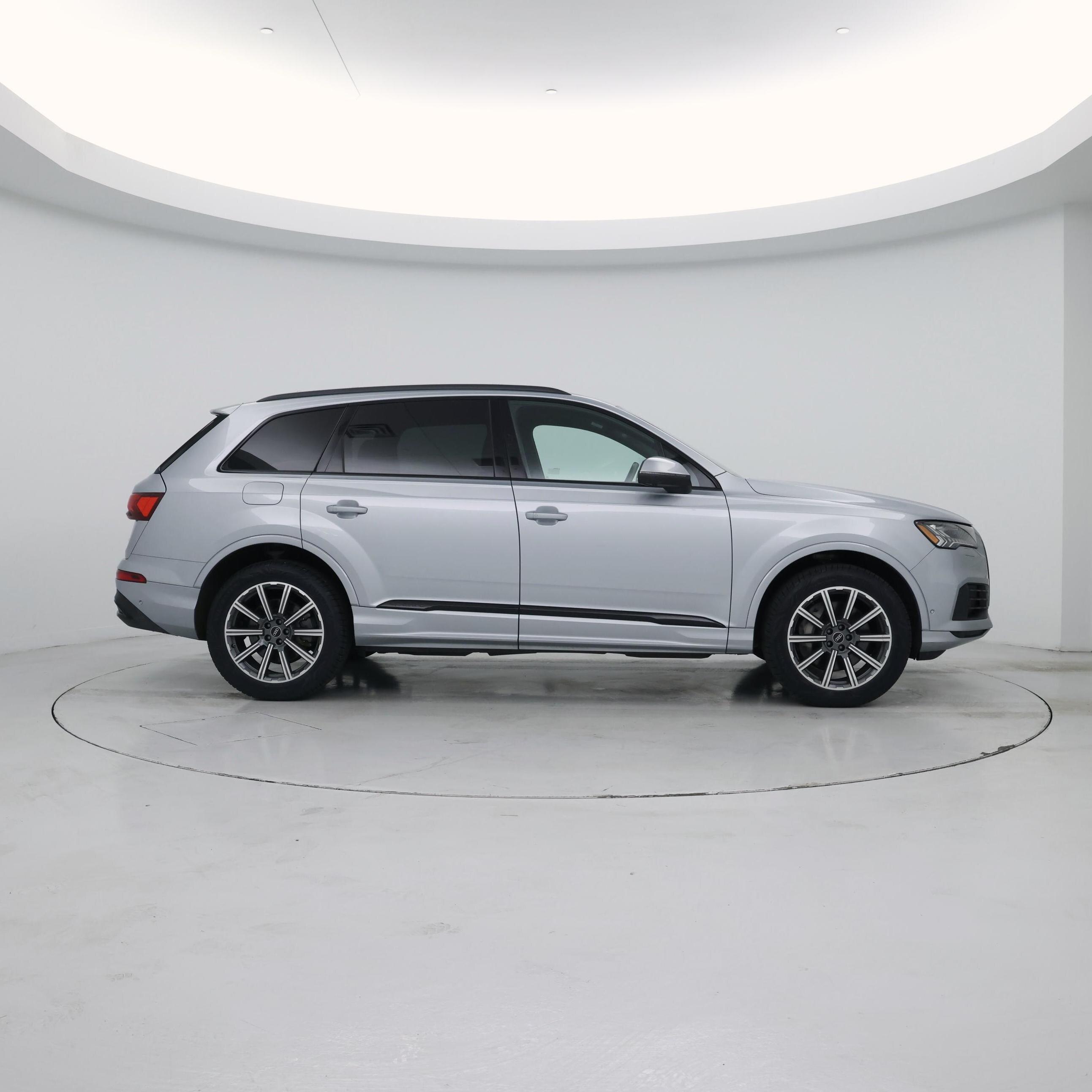 Thumbnail: 2023 Audi Q7 - 7