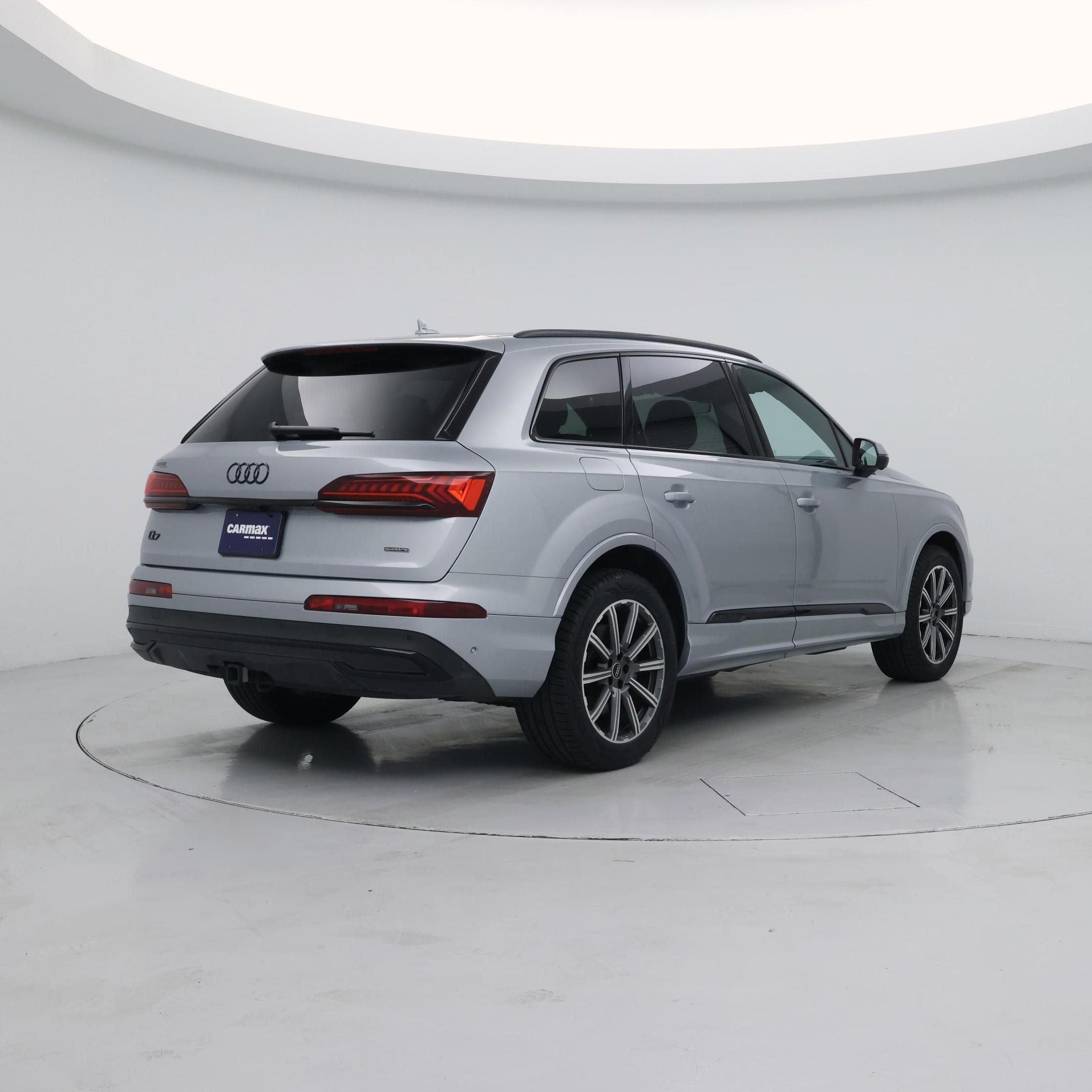 Thumbnail: 2023 Audi Q7 - 8