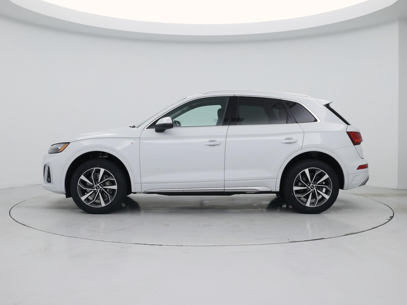 2023 Audi Q5 Premium Plus - Photo 4