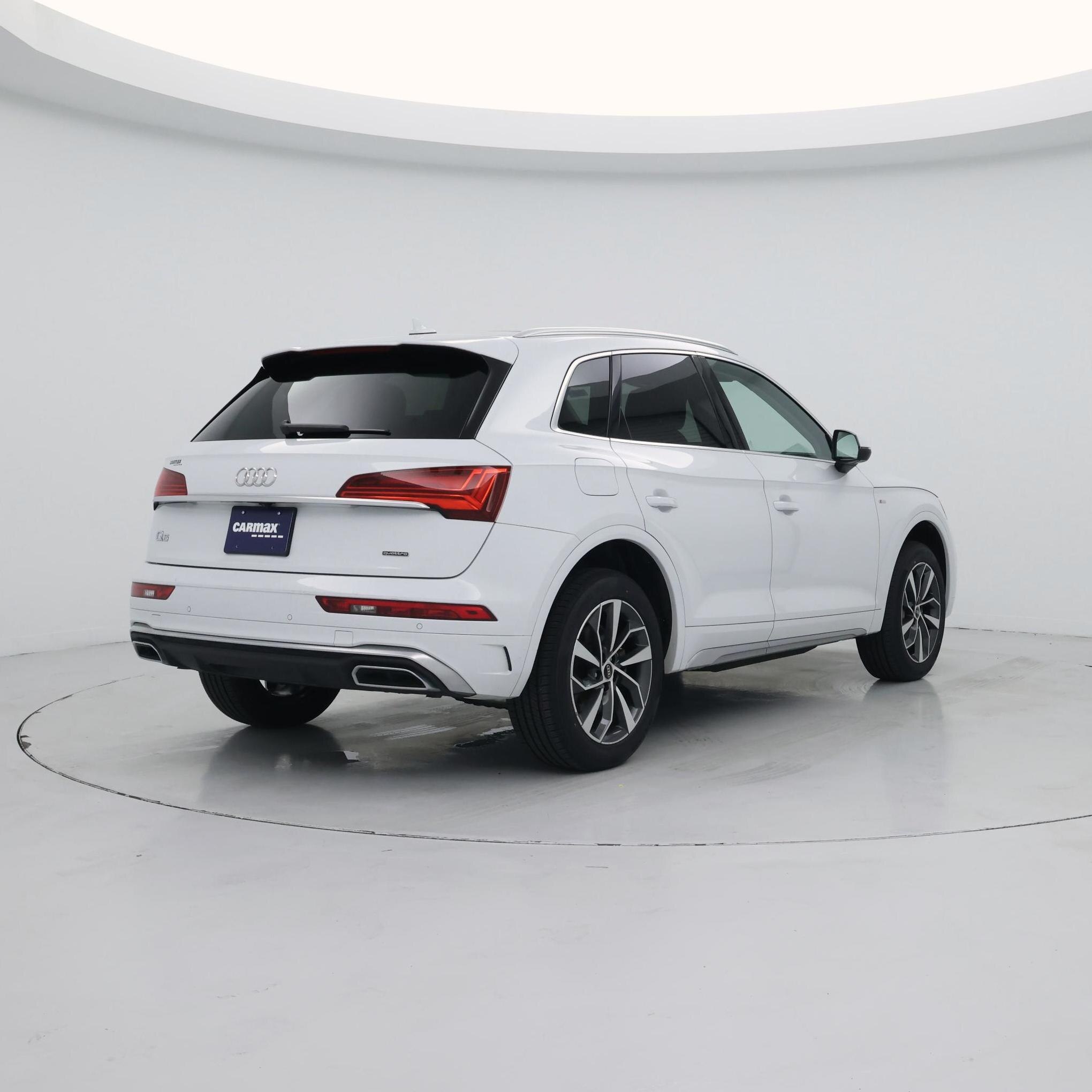 Thumbnail: 2023 Audi Q5 - 8