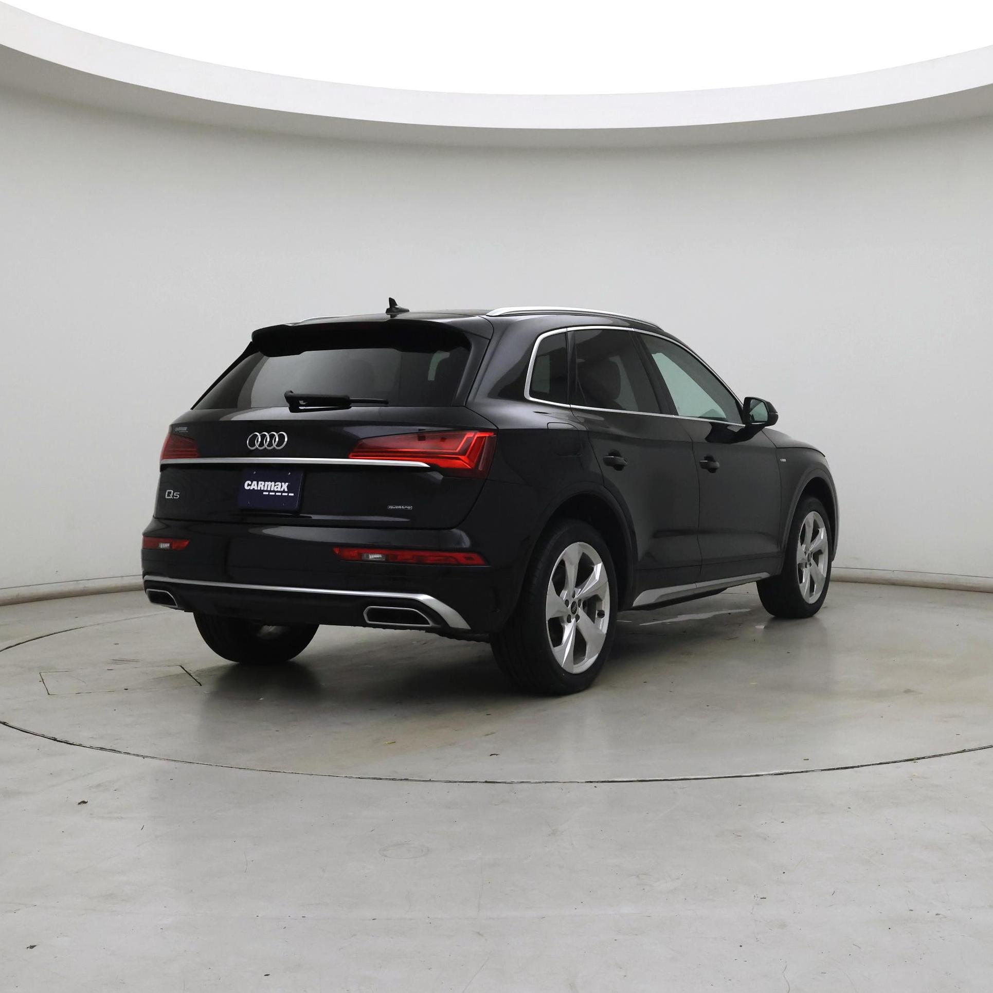 Thumbnail: 2023 Audi Q5 - 8